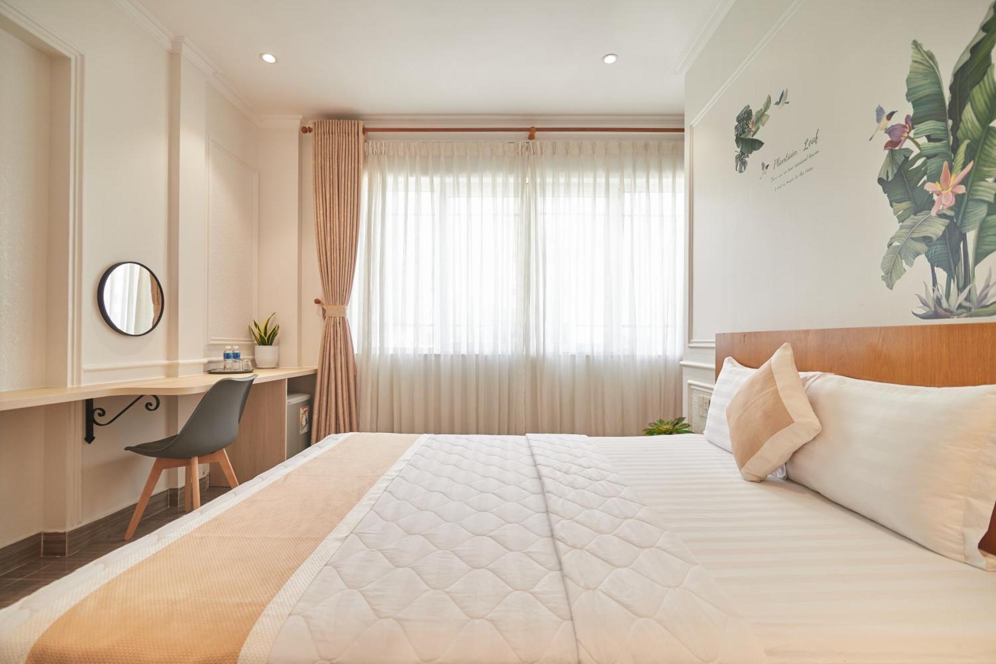 Bin Bin 10 - Mimosa Near Tan Son Nhat Airport Ho Chi Minh City