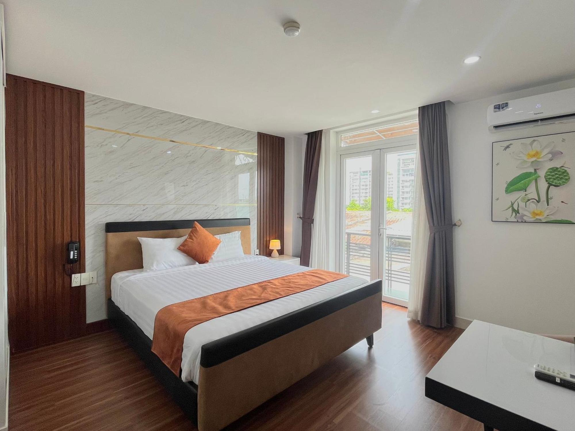 Paragon Pmh Hotel *