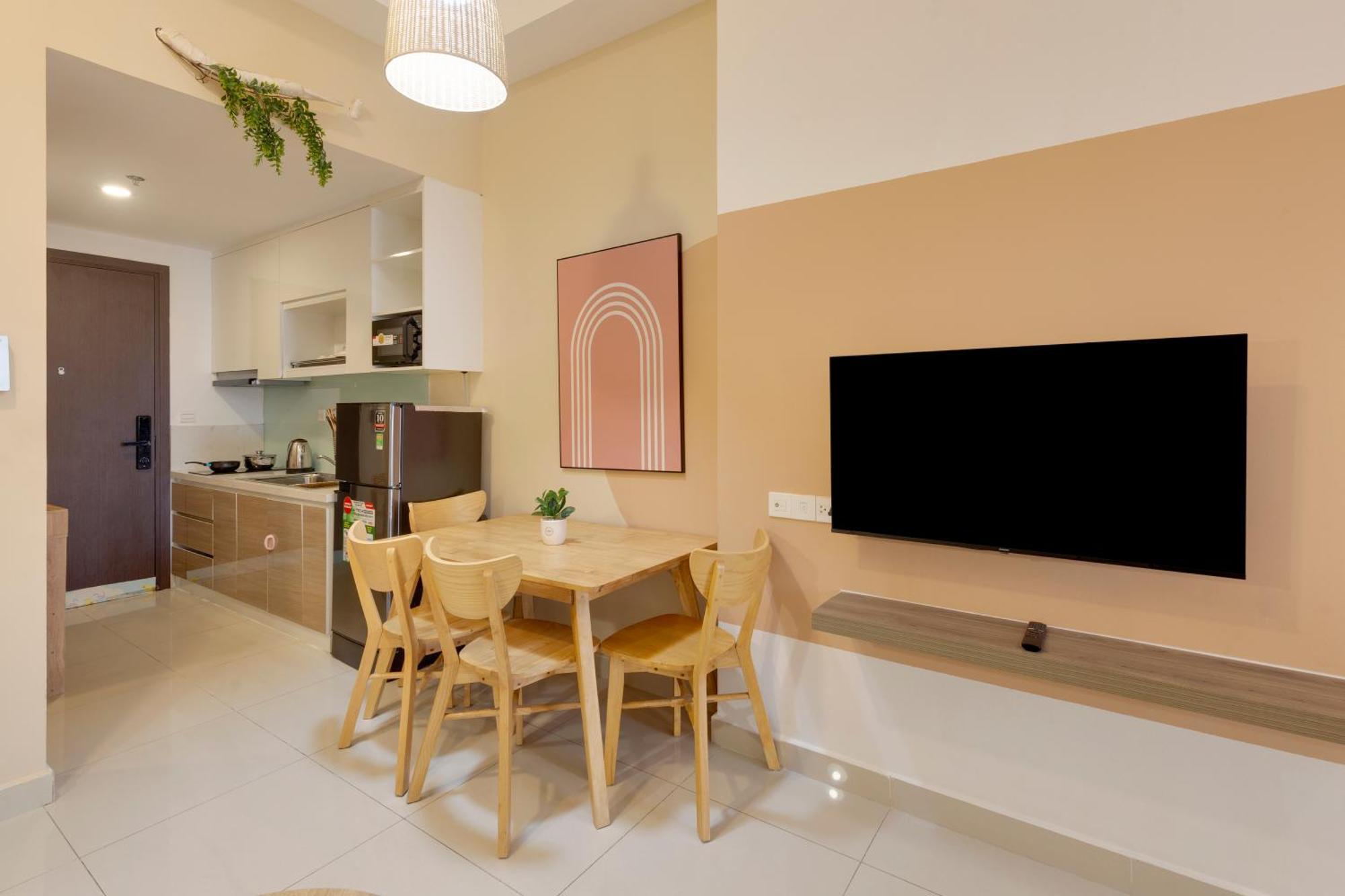 Saigon Authentic Apartments: Infinity Pool & Daily Perks Ho Chi Minh City