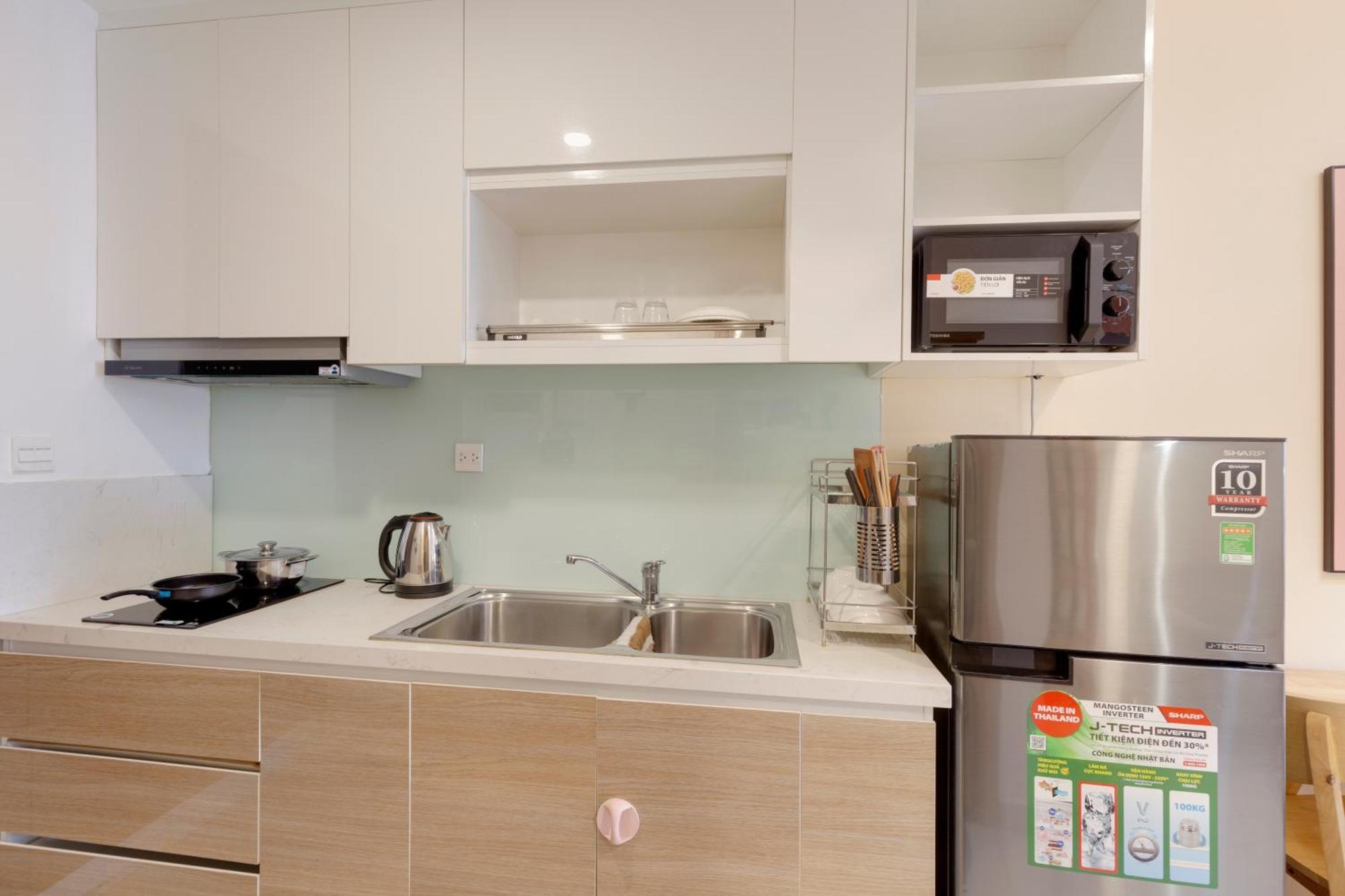 Saigon Authentic Apartments: Infinity Pool & Daily Perks Apartment Ho Chi Minh City