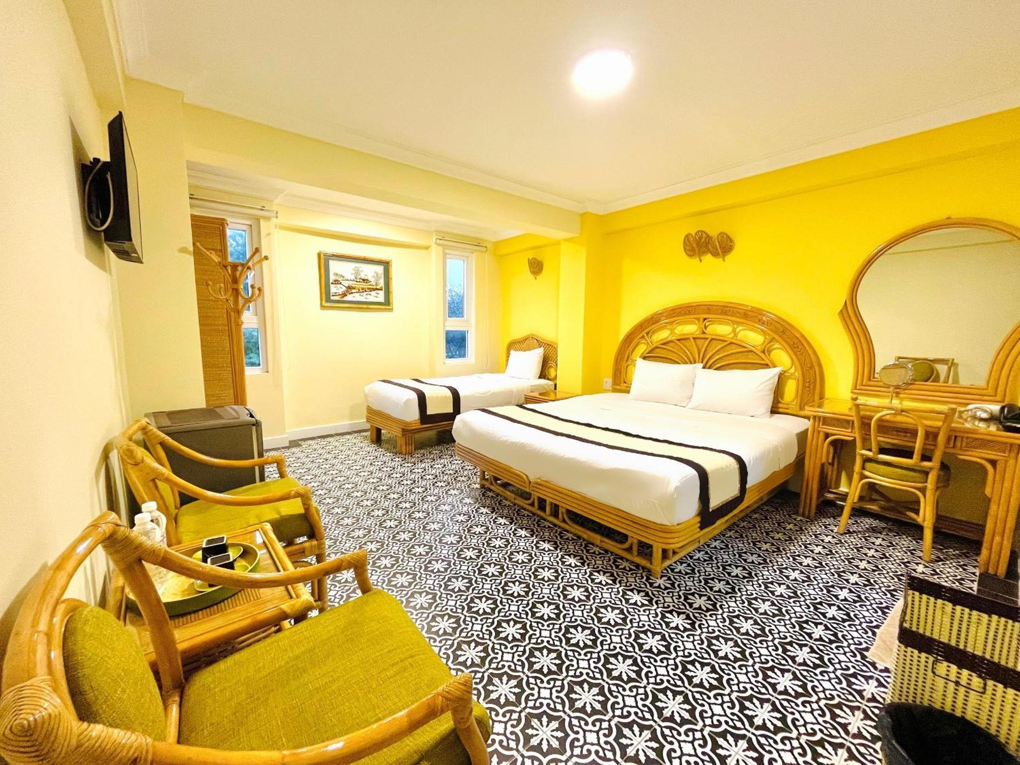 Spring House Saigon Park Hotel 3*