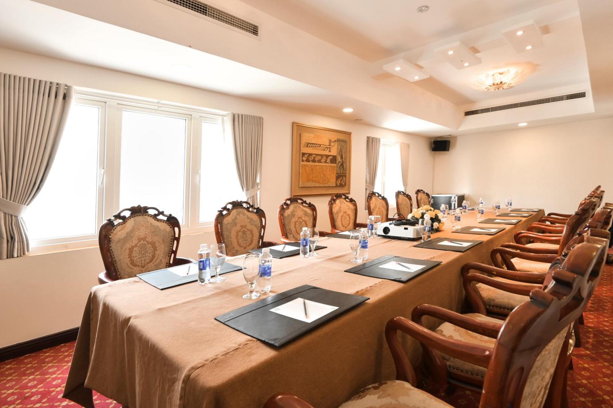 Khách sạn Grand Sài Gòn 5*