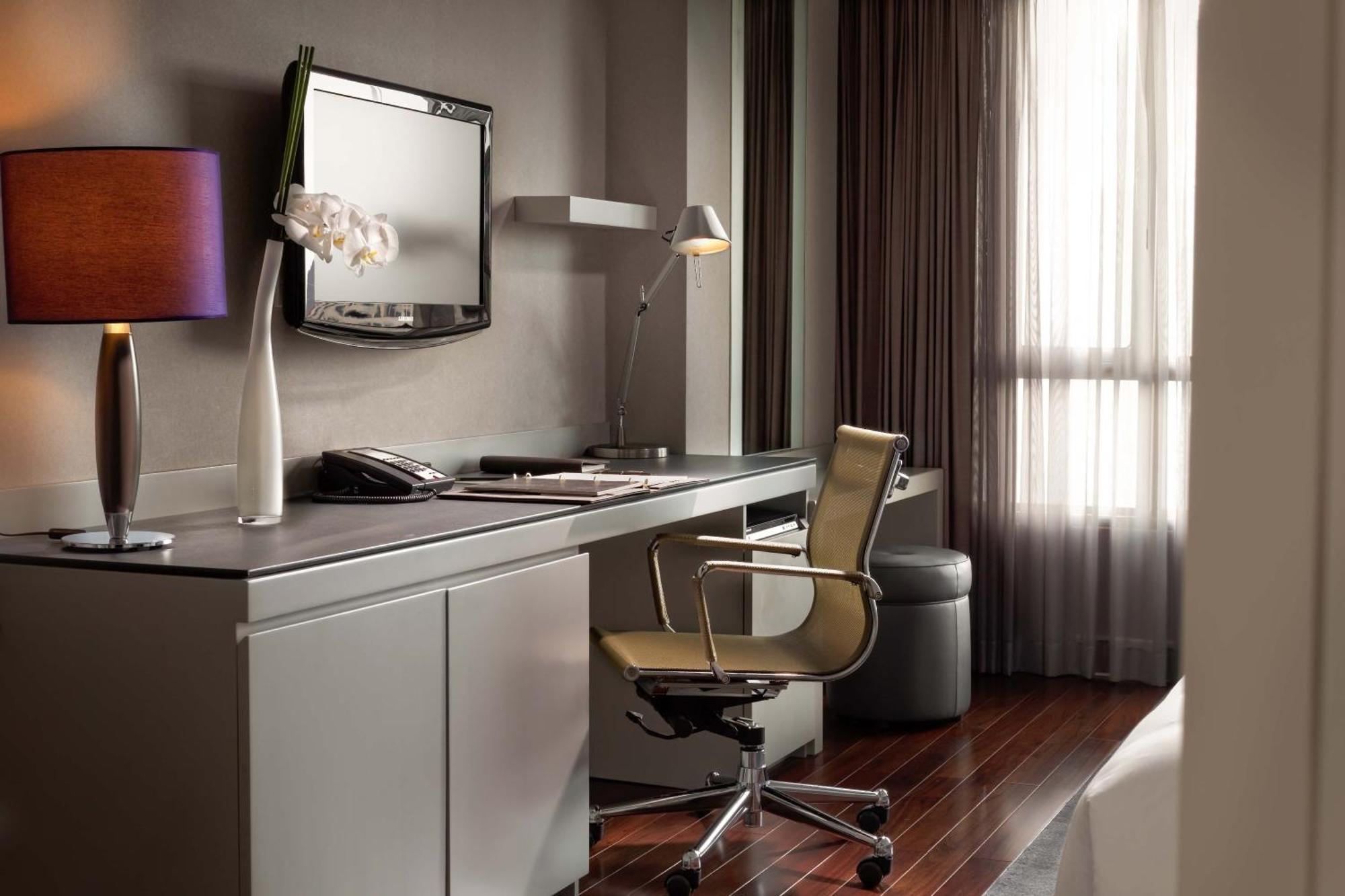 Sofitel Saigon Plaza Hotel Ho Chi Minh City