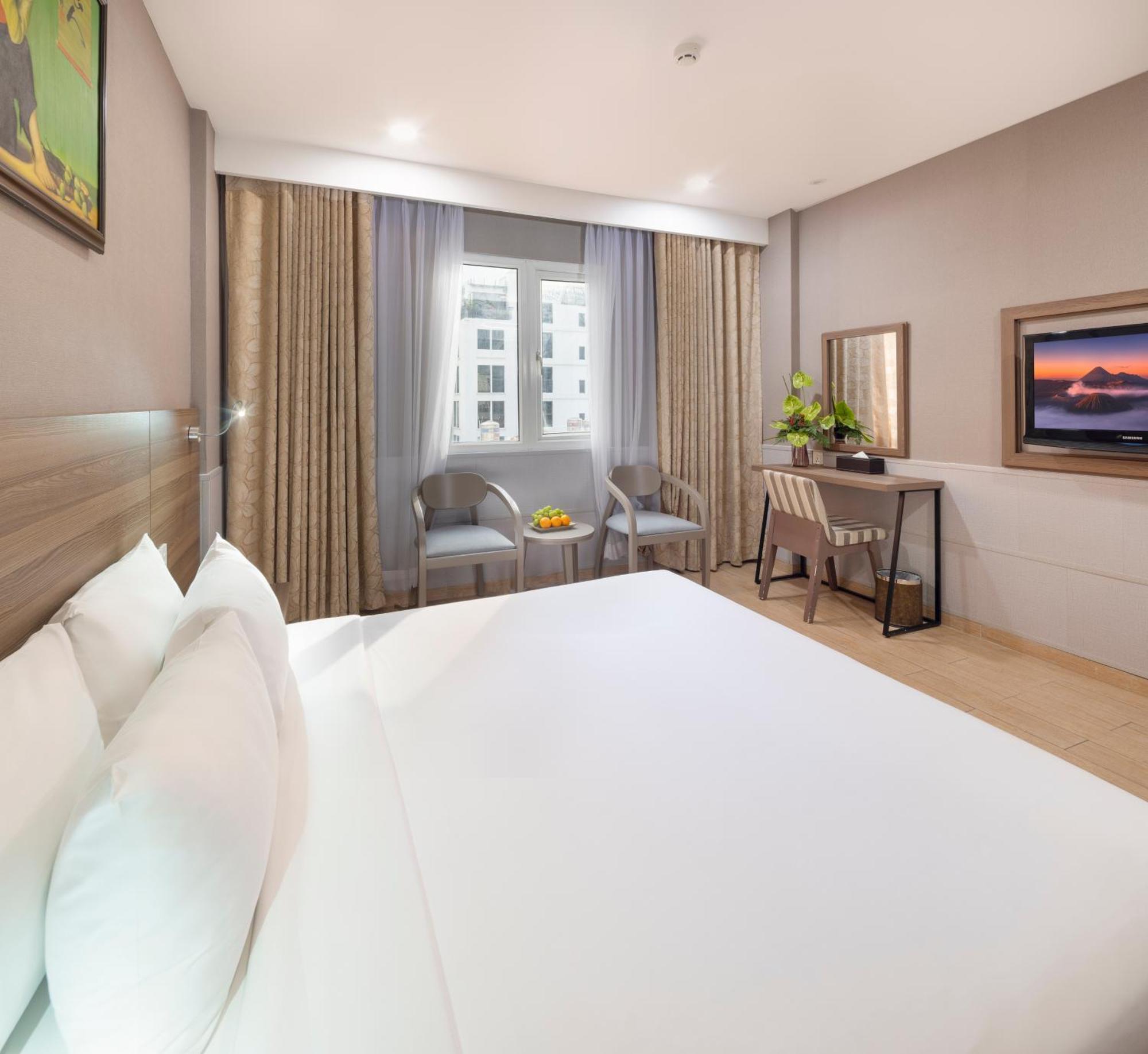Viet Lotus Saigon Hotel 4*