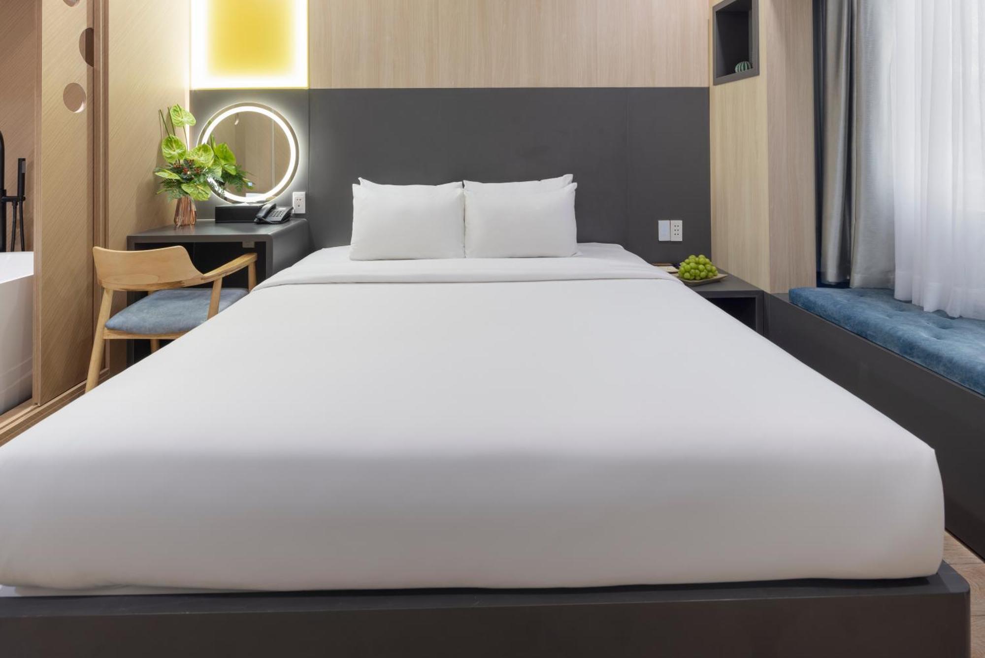 Viet Lotus Saigon Hotel