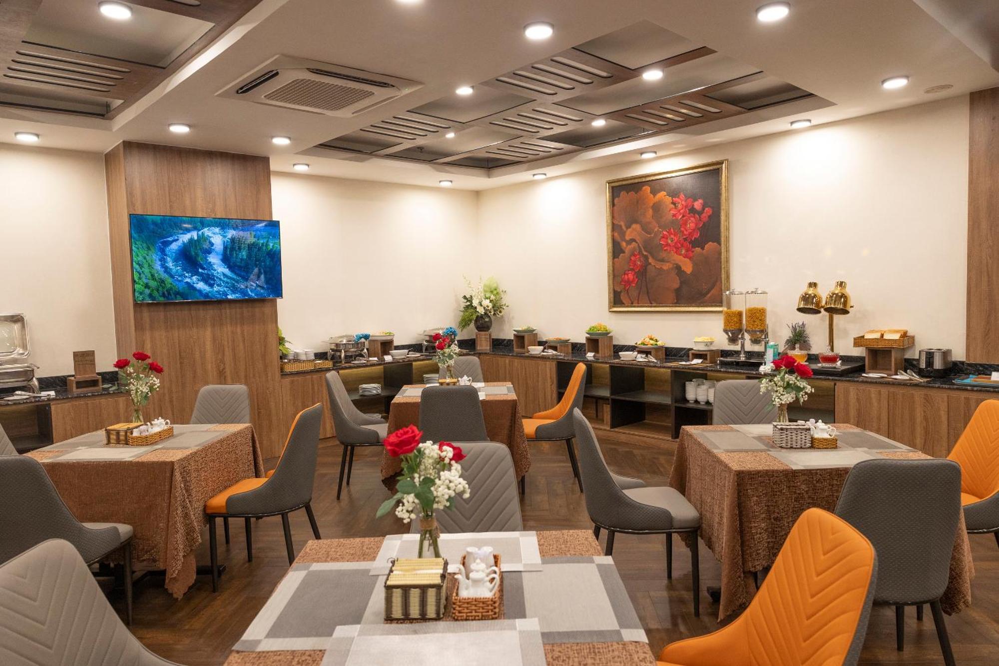 Viet Lotus Saigon Hotel 4*
