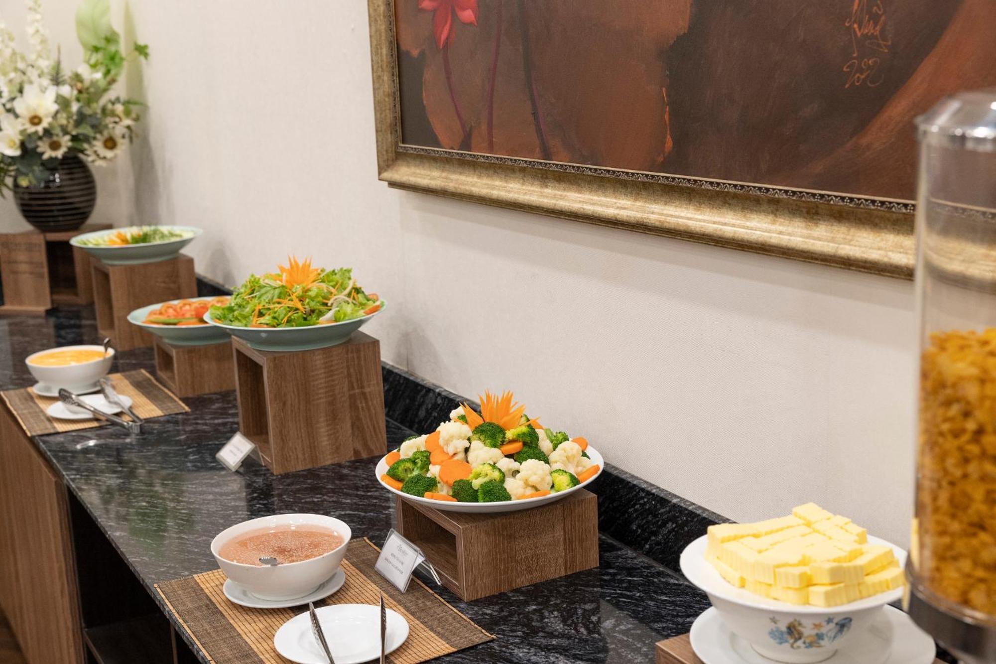 Hotel Viet Lotus Saigon