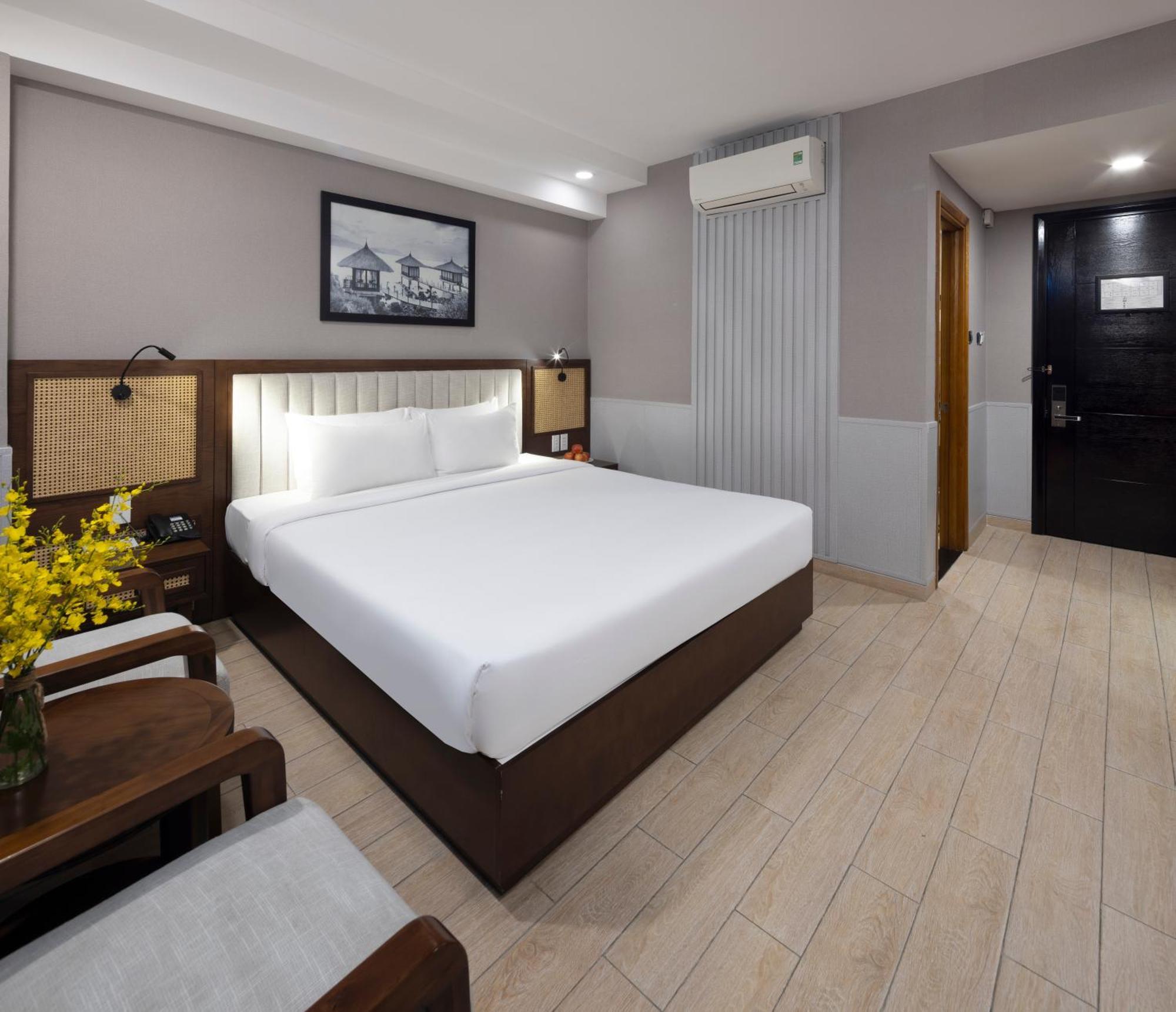Viet Lotus Saigon 4*