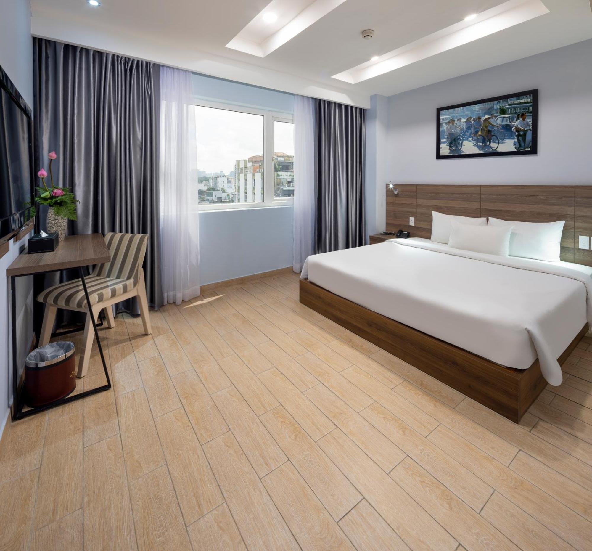 Viet Lotus Saigon Hotel