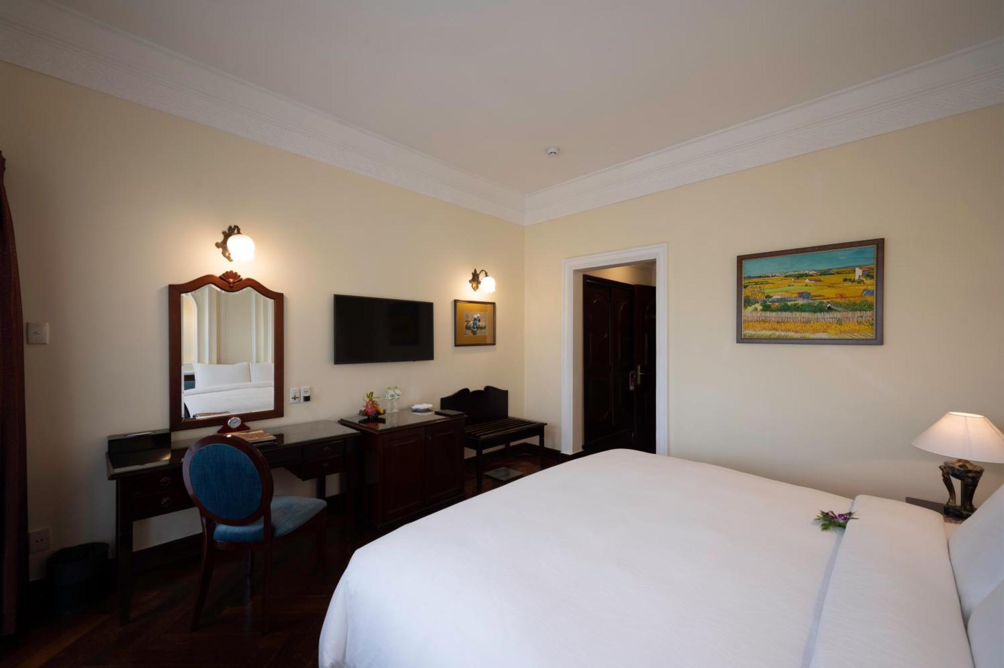 Majestic Saigon Hotel