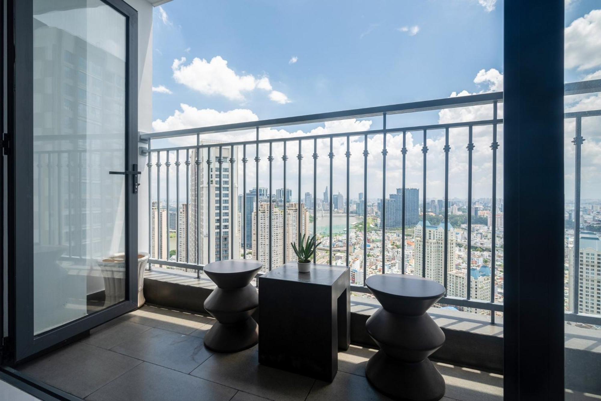 Vinhomes Central Park Luxury For Rent