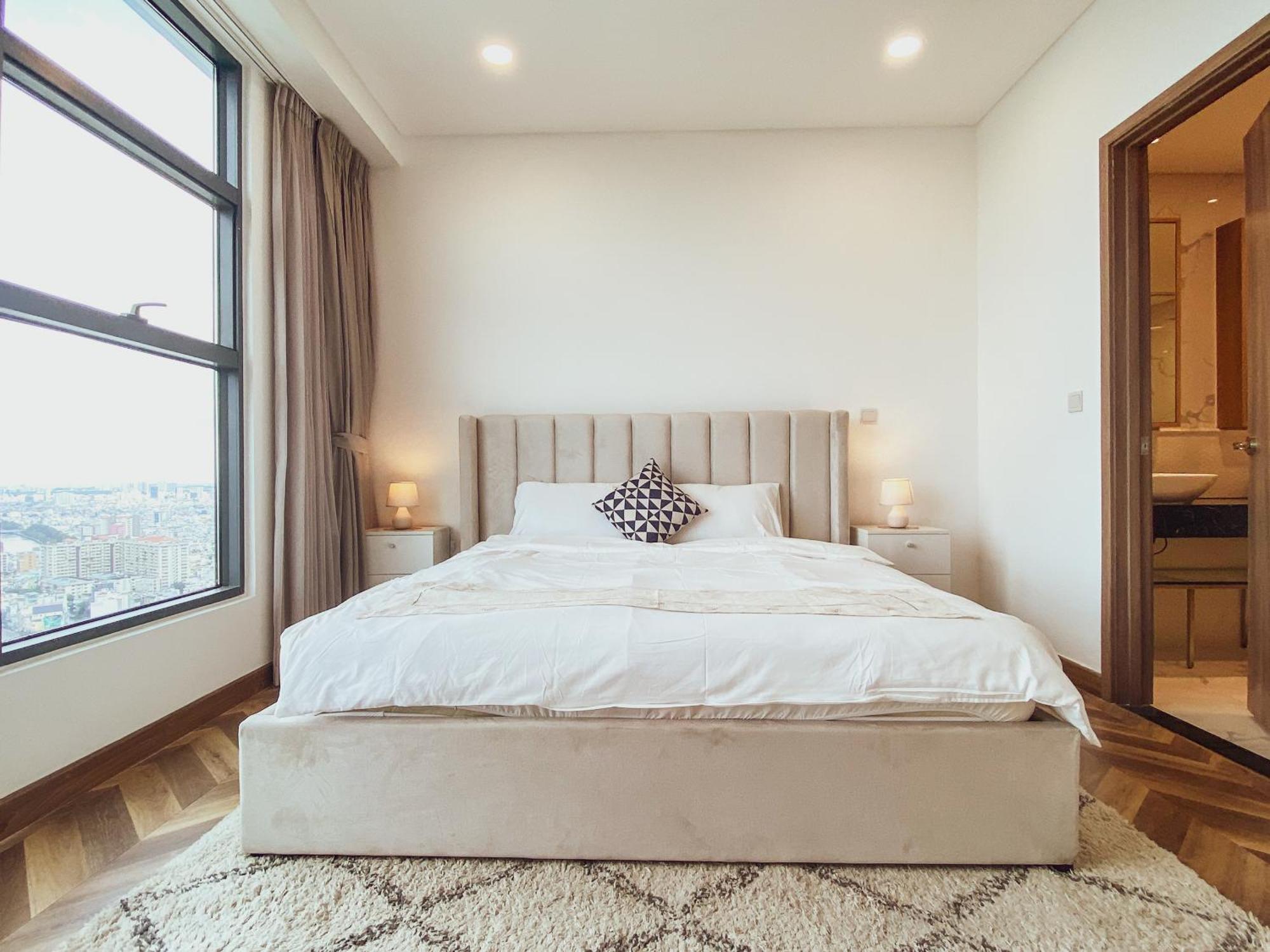 Apartment Zeus Living - Cozy 3 Bedroom In Sunwah Pearl Ho Chi Minh City