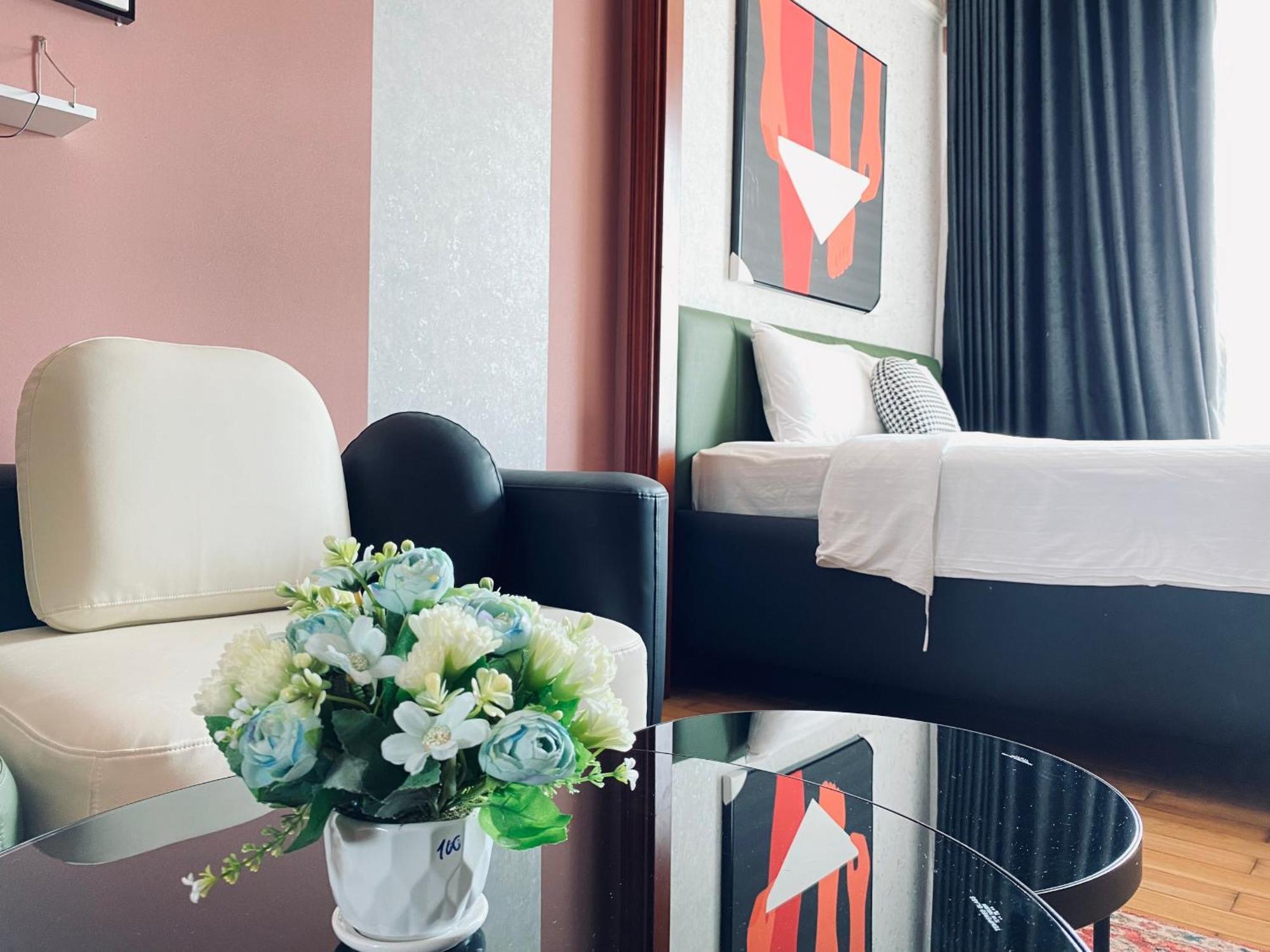 M Luxury Căn hộ *