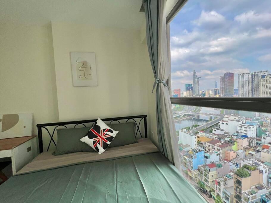 Apartment Amber Luxury Millennium Free Pool Ho Chi Minh City