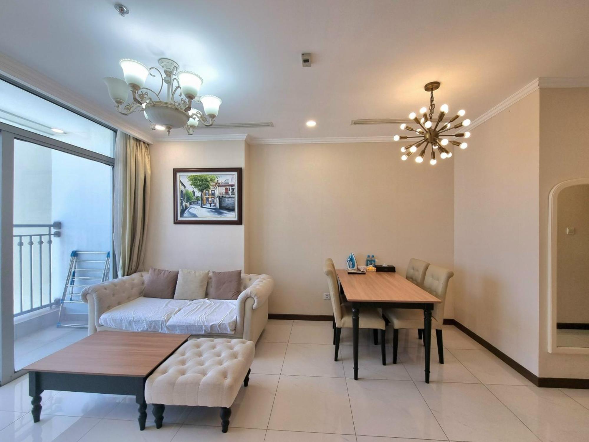 Vinhomes Central Park Luxury 1,2,3,4 Bedroom, Landmark 81 Area Apartment