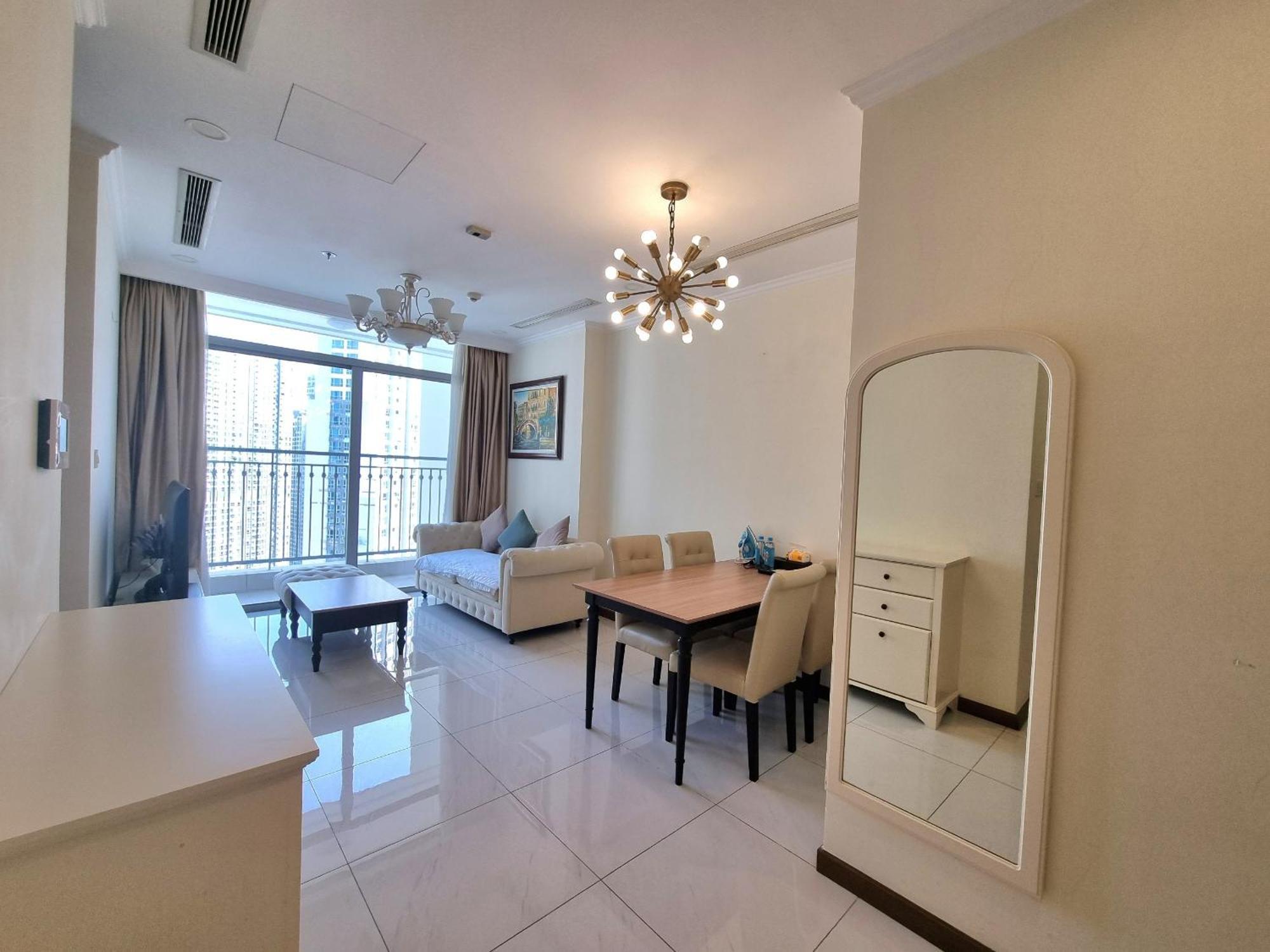 Apartment Vinhomes Central Park Luxury 1,2,3,4 Bedroom, Landmark 81 Area Ho Chi Minh City