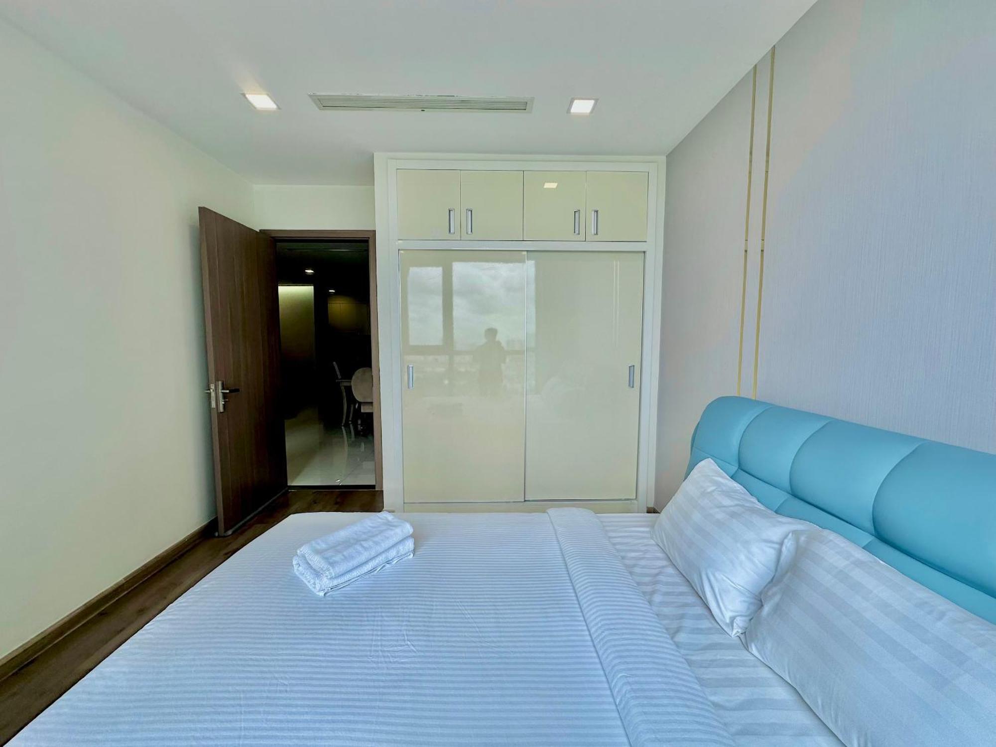 Apartment Vinhomes Central Park Luxury 1,2,3,4 Bedroom, Landmark 81 Area Ho Chi Minh City