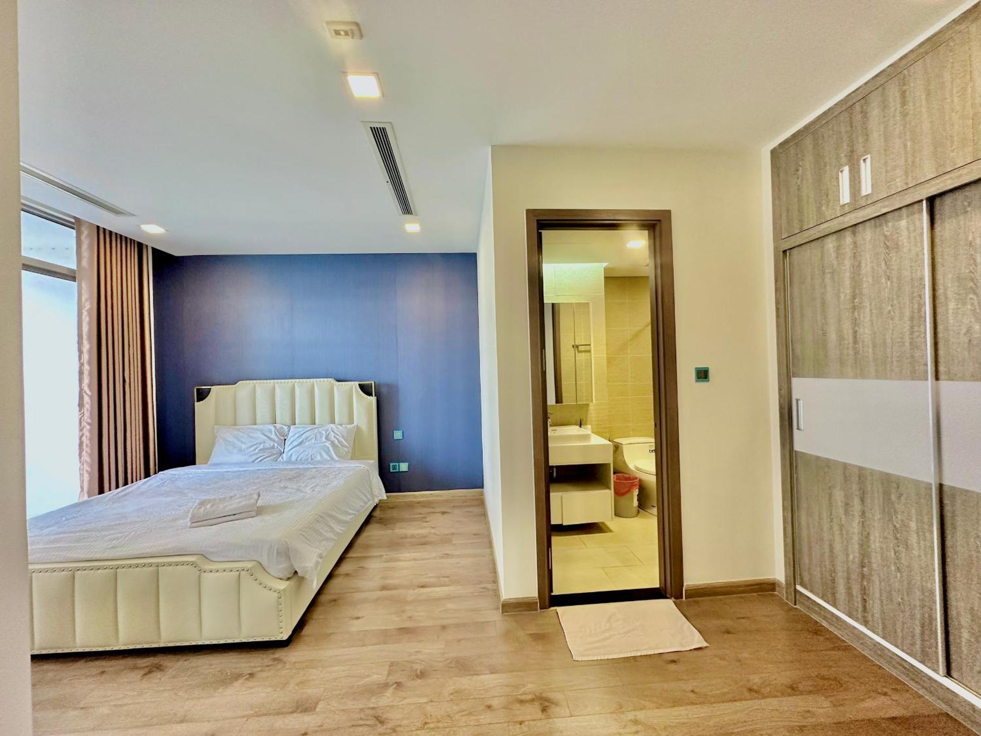 Vinhomes Central Park Luxury 1,2,3,4 Bedroom, Landmark 81 Area Apartment Ho Chi Minh City
