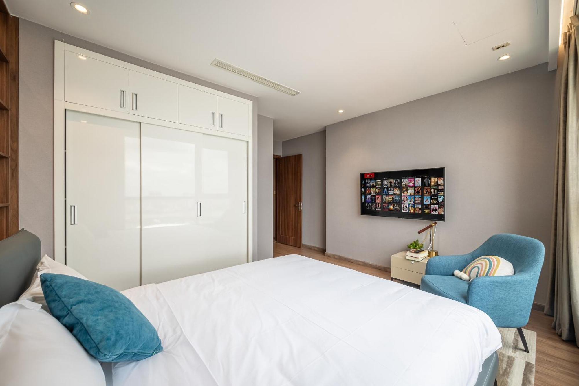 Vinhomes Central Park Luxury 1,2,3,4 Bedroom, Landmark 81 Area Ho Chi Minh City