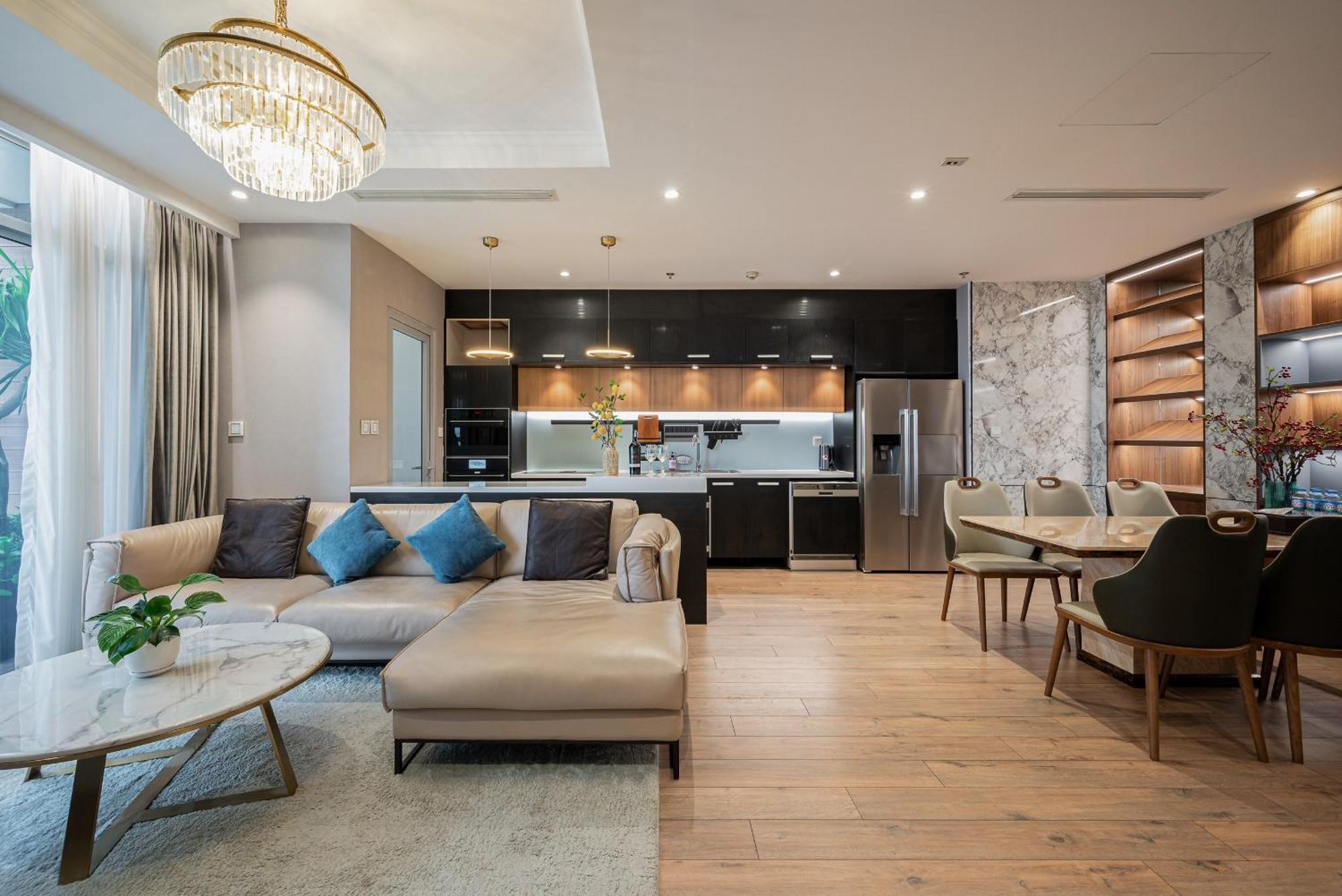 Vinhomes Central Park Luxury 1,2,3,4 Bedroom, Landmark 81 Area * Ho Chi Minh City