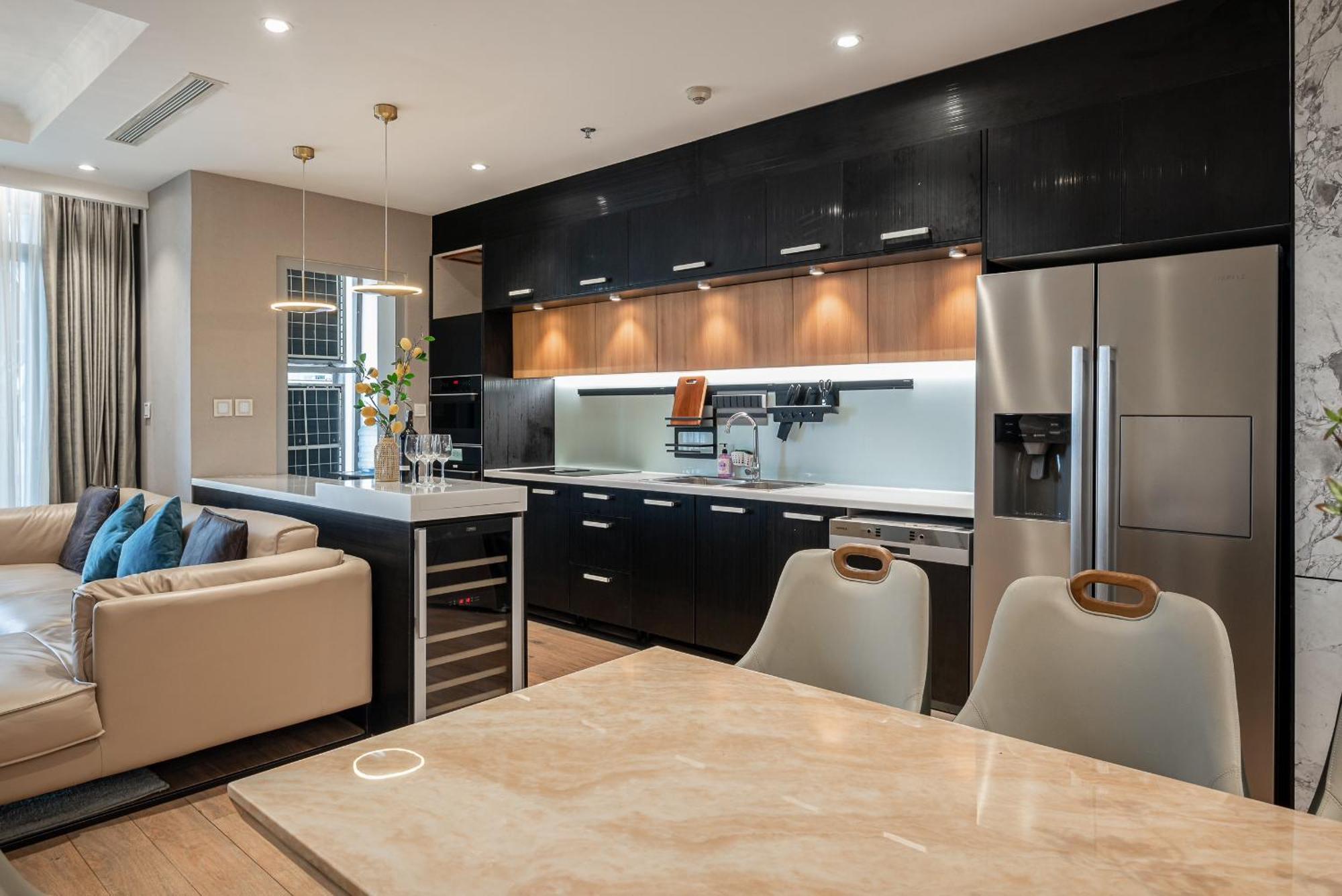 Vinhomes Central Park Luxury 1,2,3,4 Bedroom, Landmark 81 Area * Ho Chi Minh City