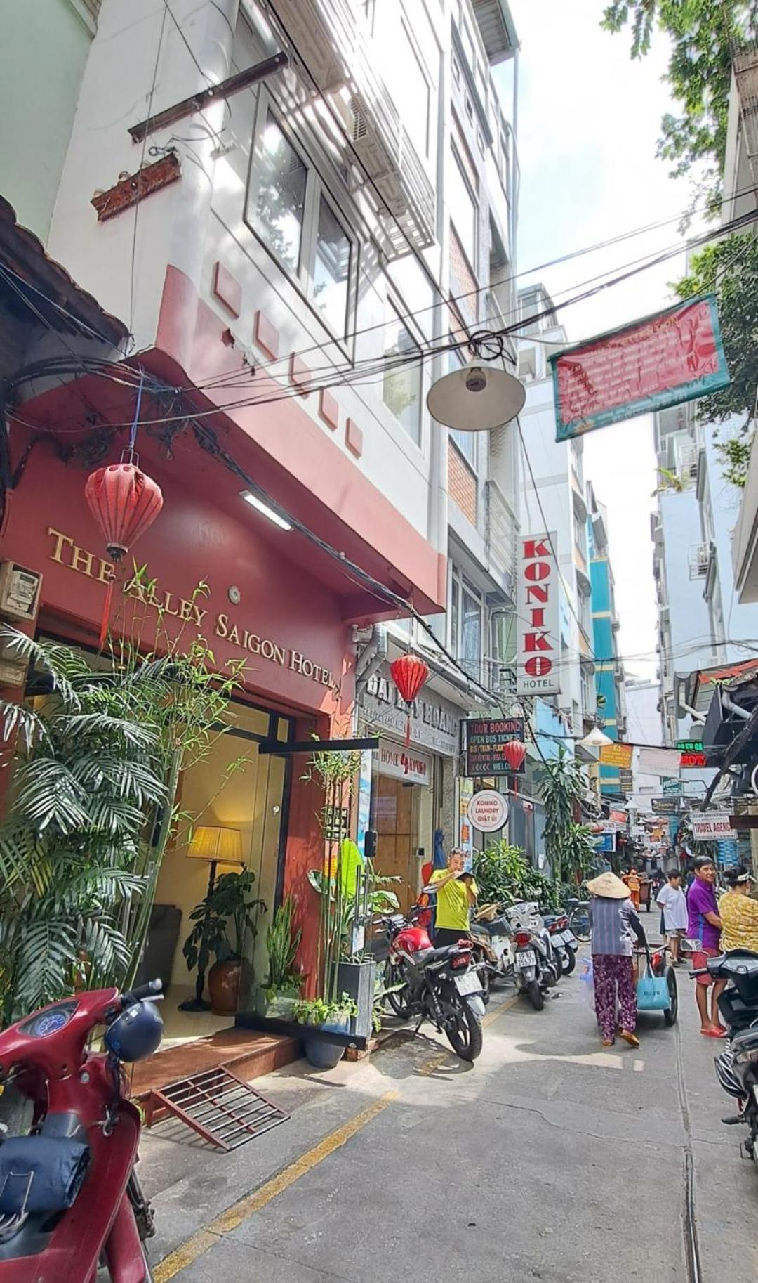 Khách sạn The Alley Saigon