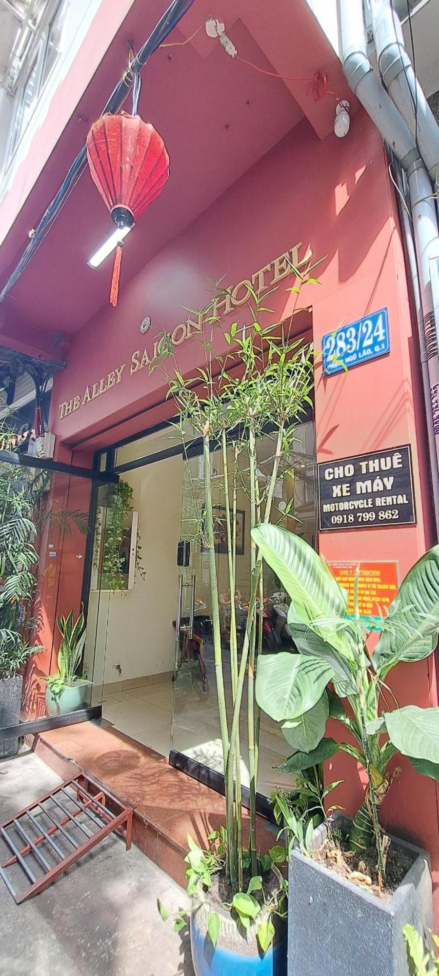 Khách sạn The Alley Saigon 3*