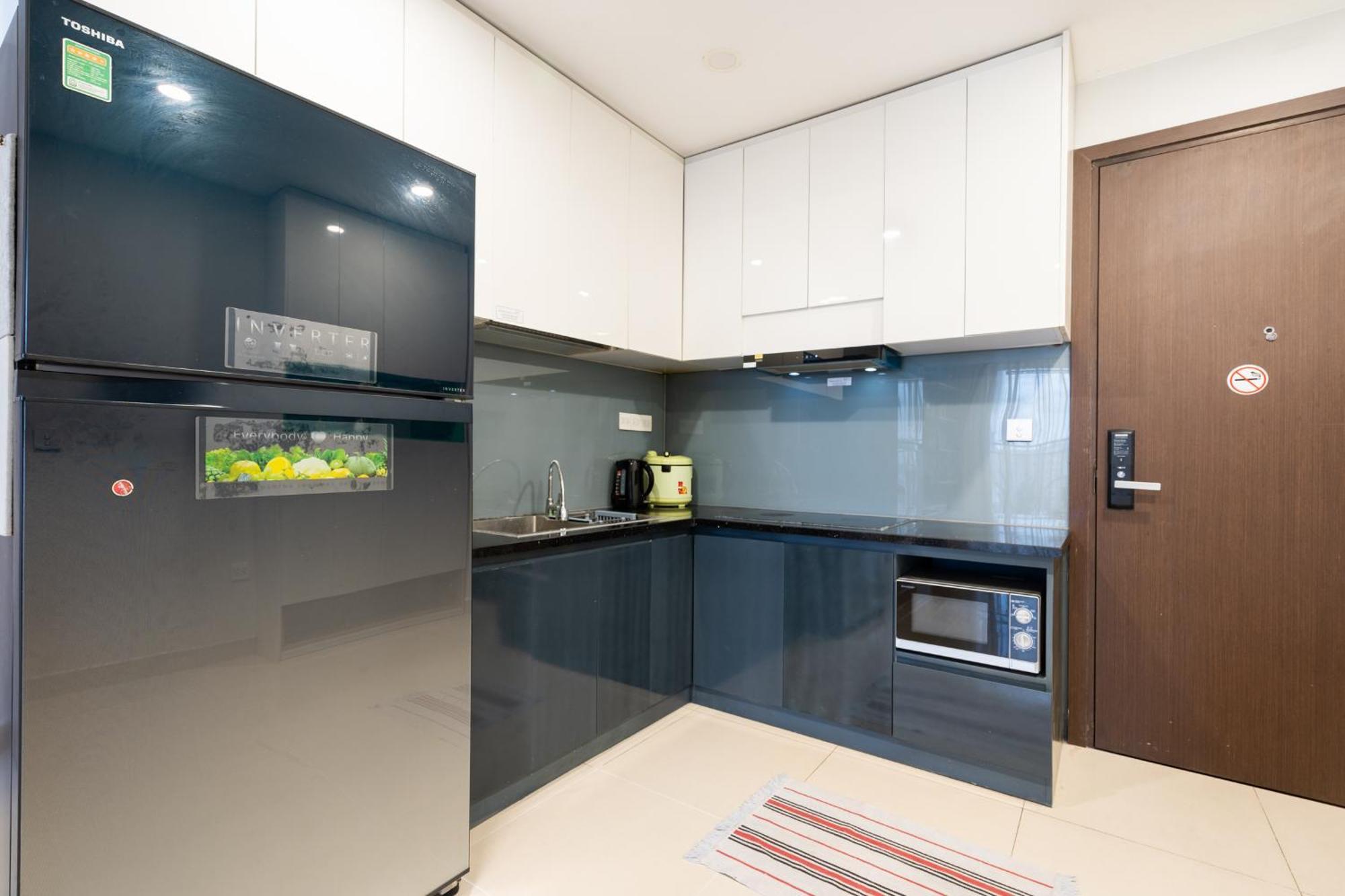 Apartment Tan Son Nhat Airport Sweet 2 Bedroom 1 Wc Apartment-free Gym , Sky Pool ,bbq ,garden *