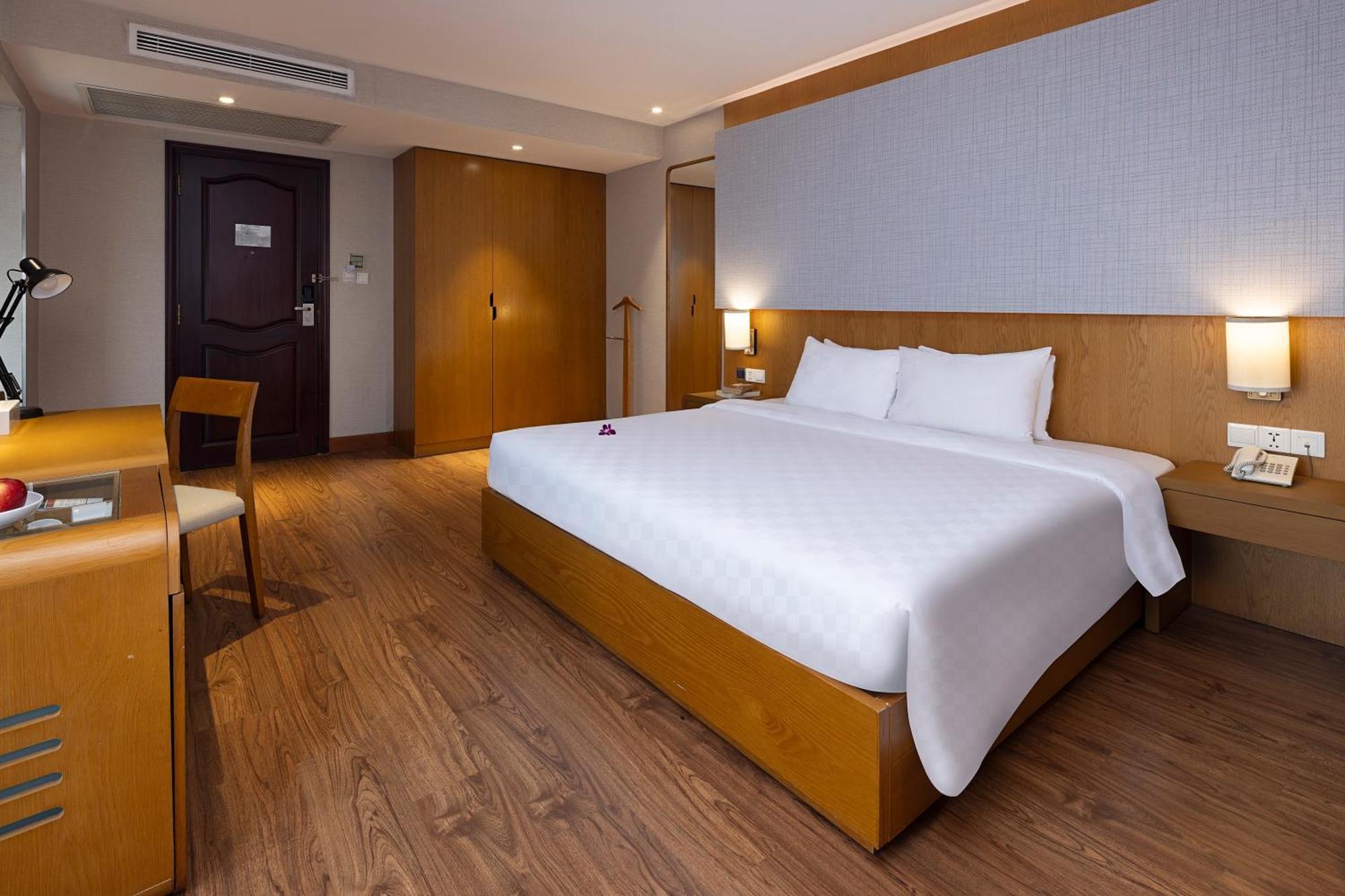 Hotel Harmony Saigon & 4*