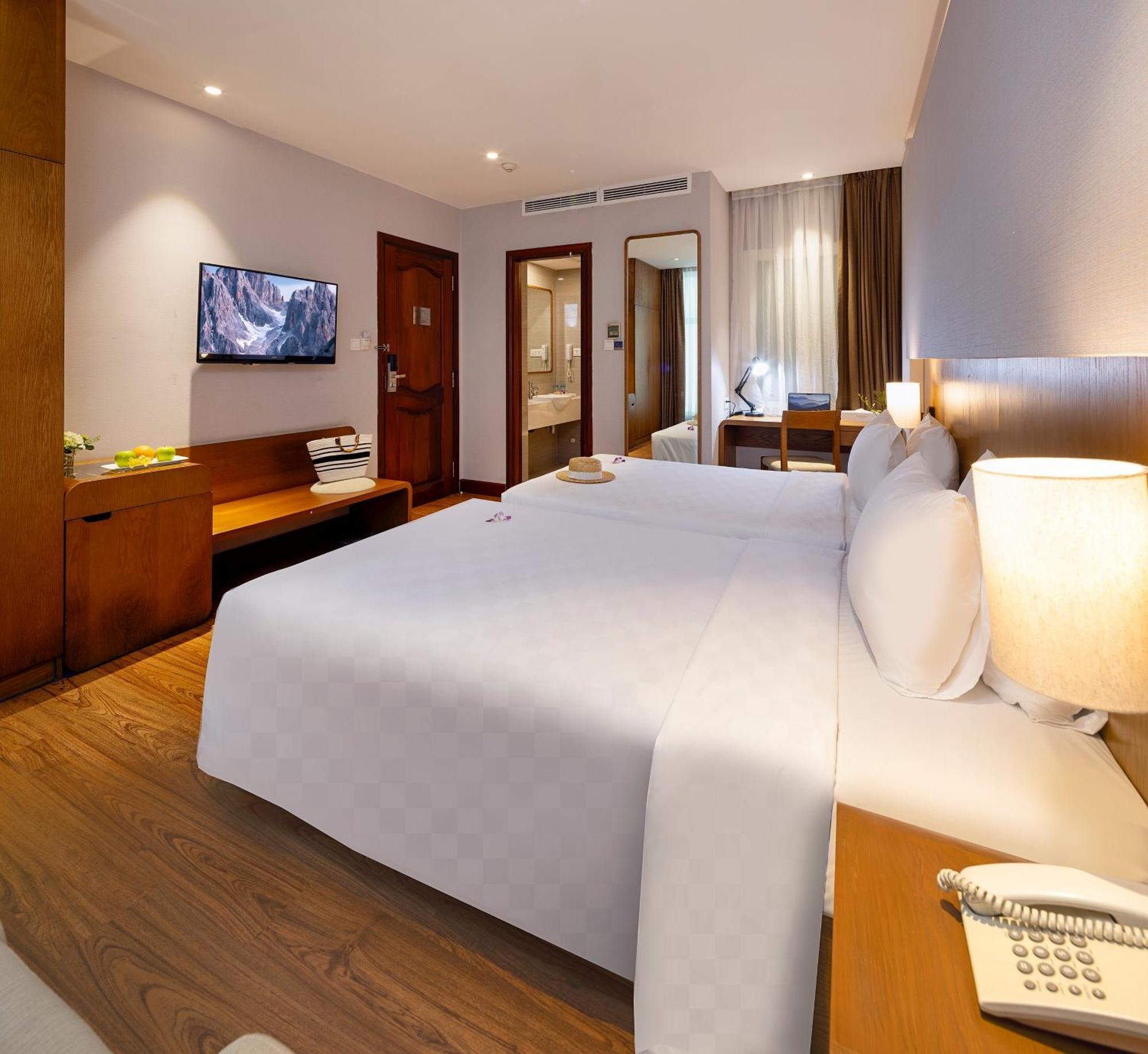 Hotel Harmony Saigon & 4*
