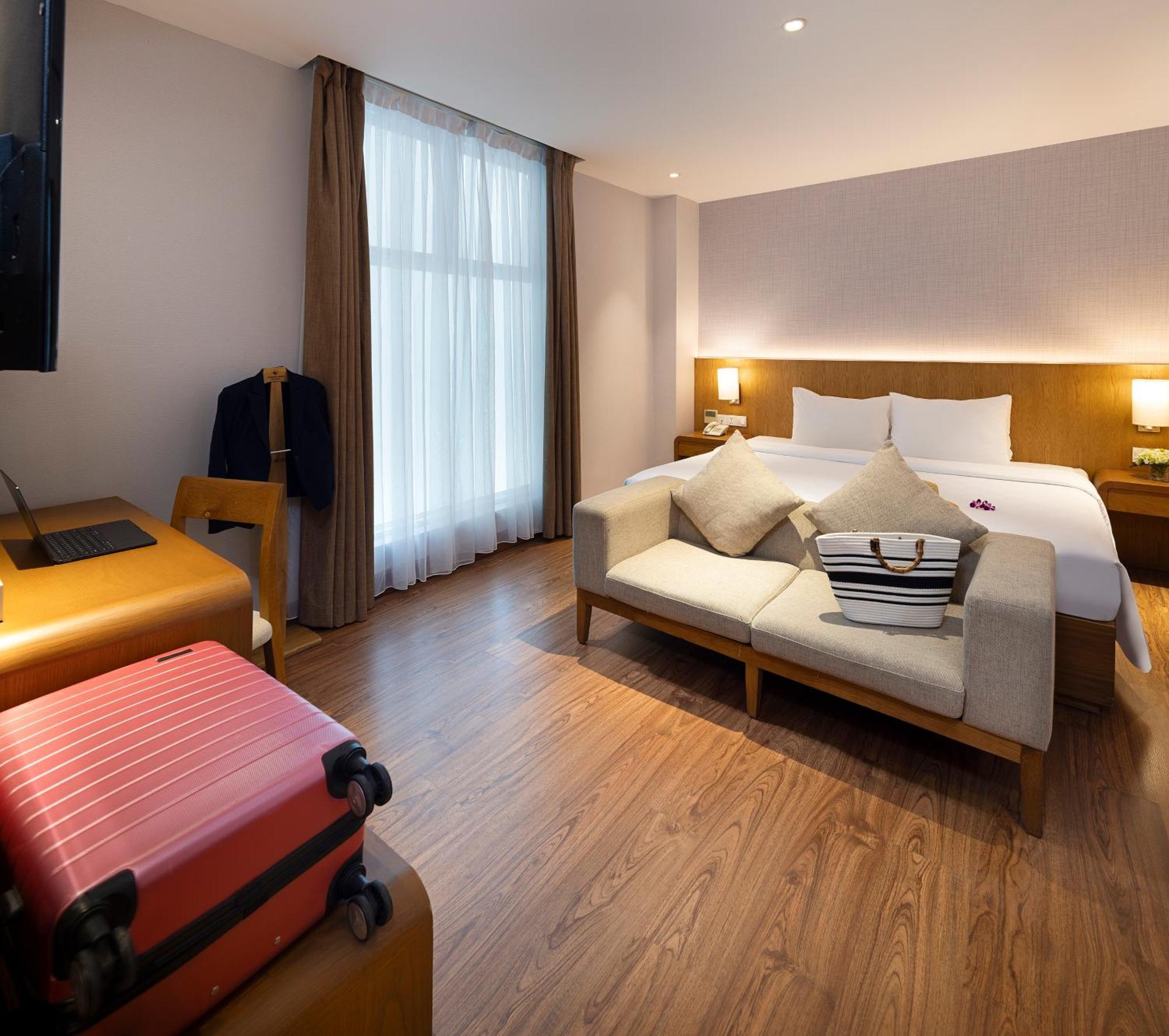 Hotel Harmony Saigon &