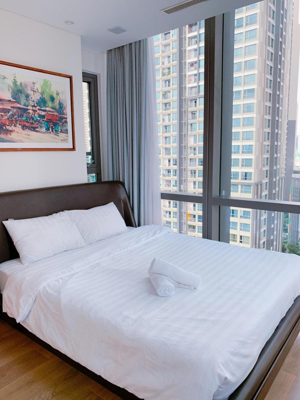 Happy Homes - Vinhomes Park Apartment