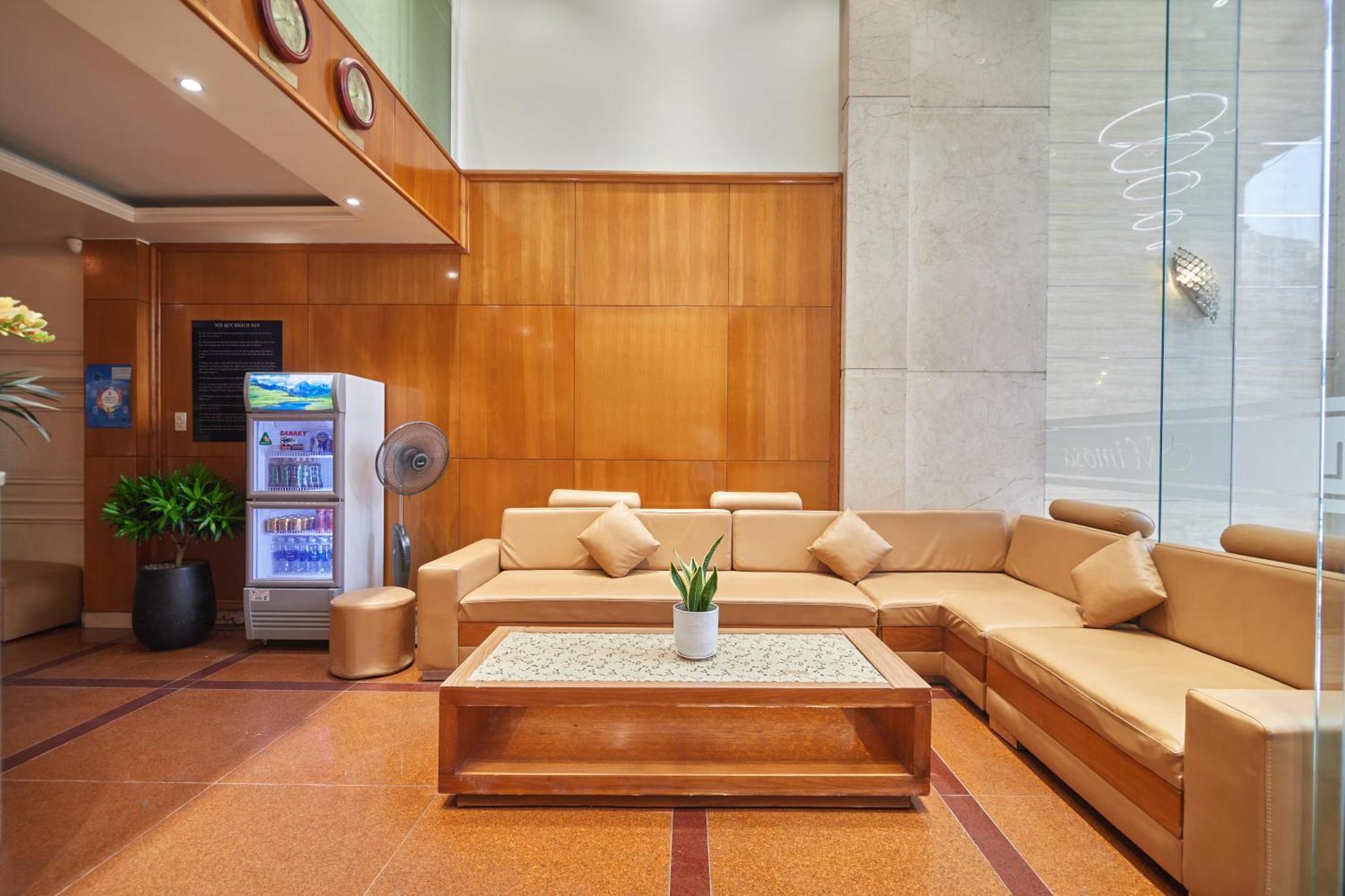 Bin Bin 10 - Mimosa Near Tan Son Nhat Airport 2*