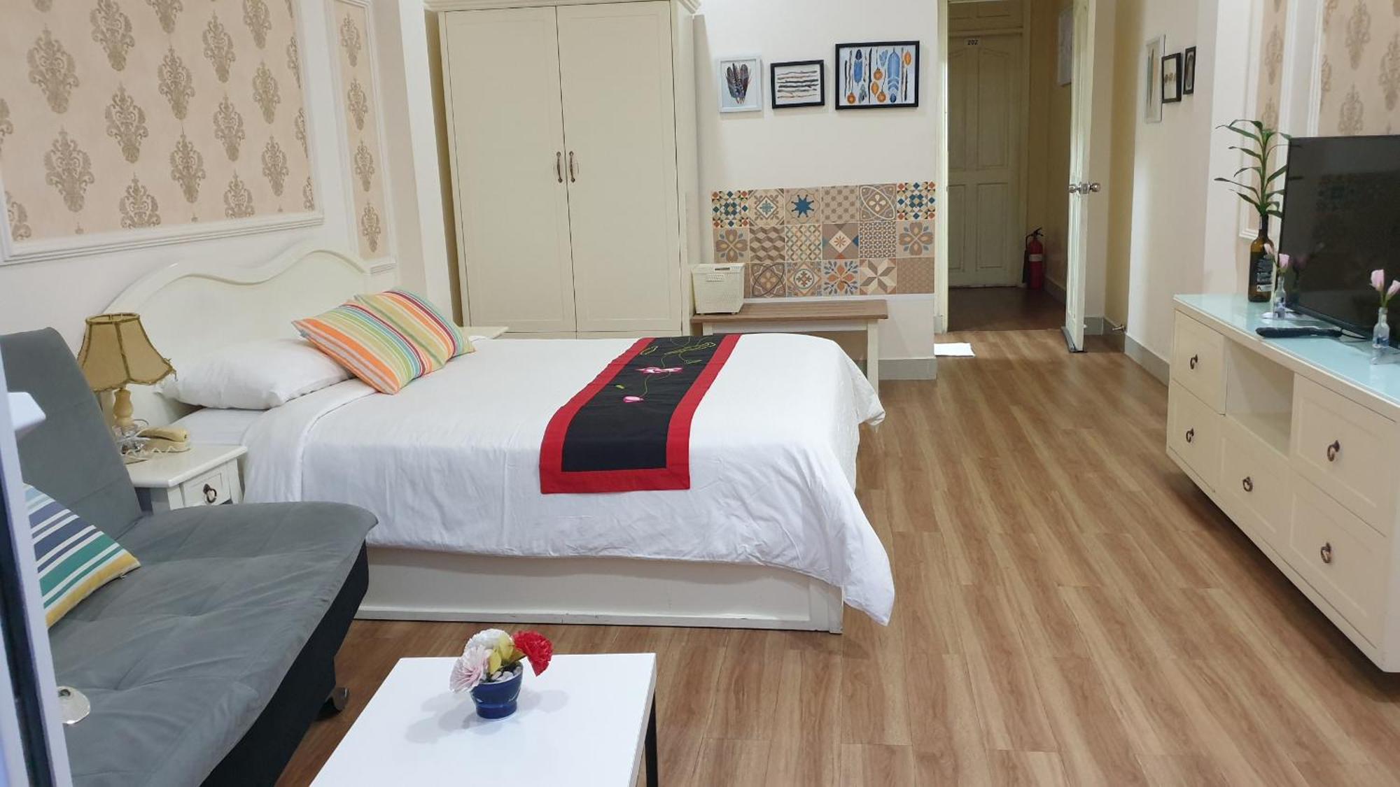 Chez Lotus Vn TP. Hồ Chí Minh