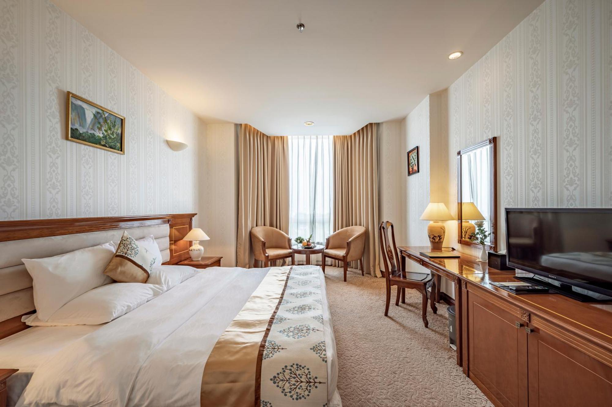 Hotel Tan Son Nhat Saigon 5*