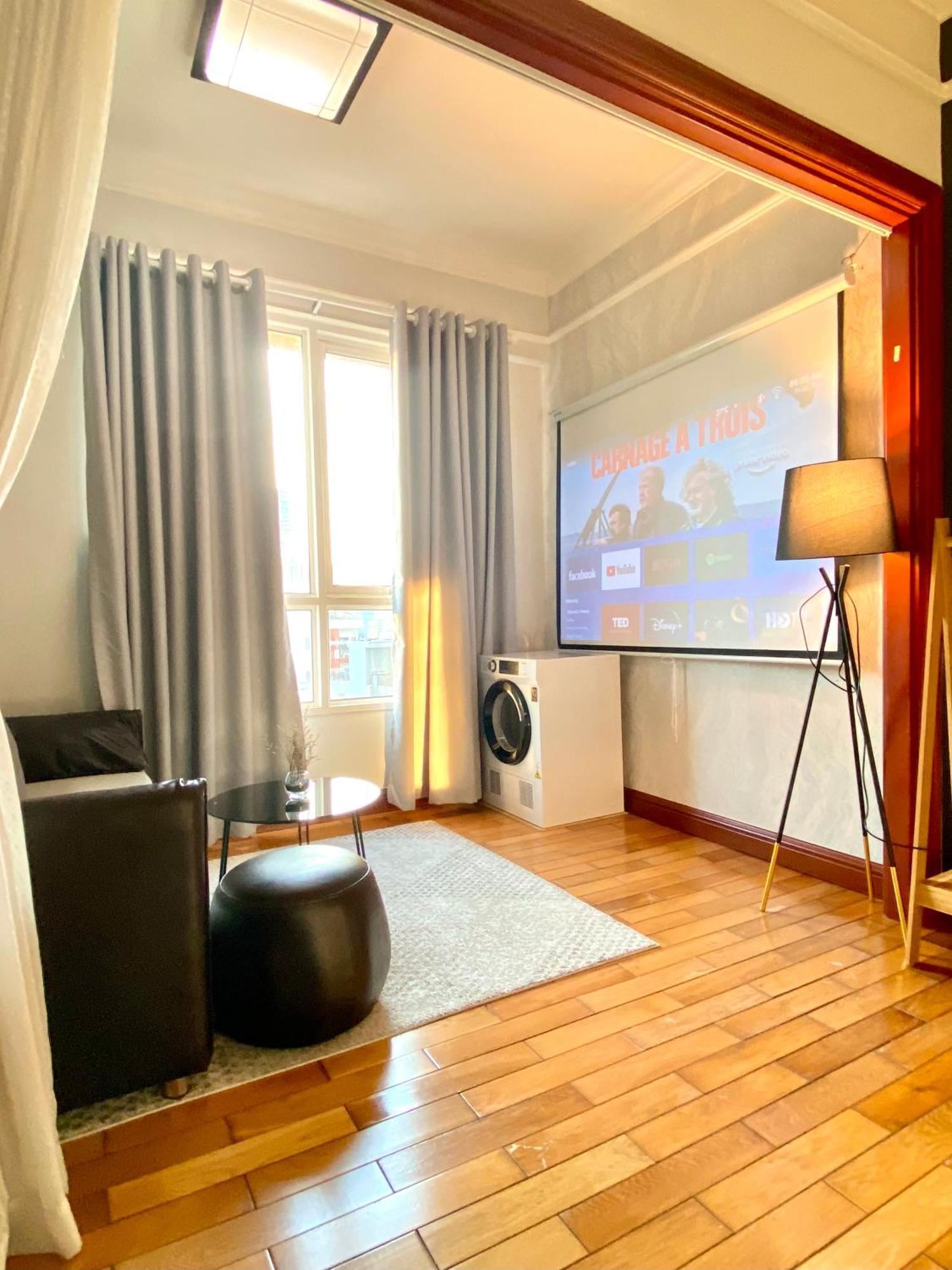 M Luxury Căn hộ *