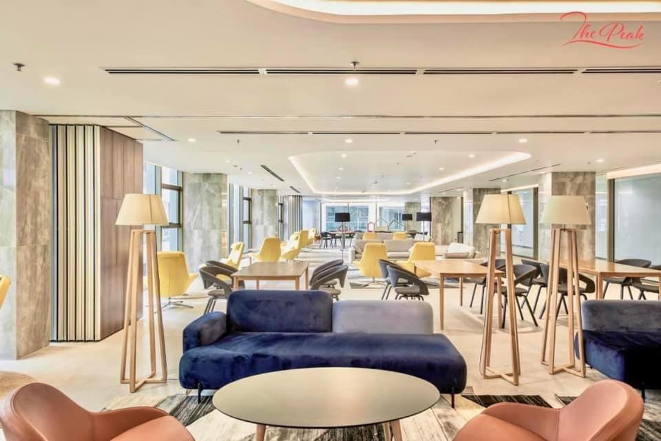 Convinia Luxury The Peak Midtown Apartment *