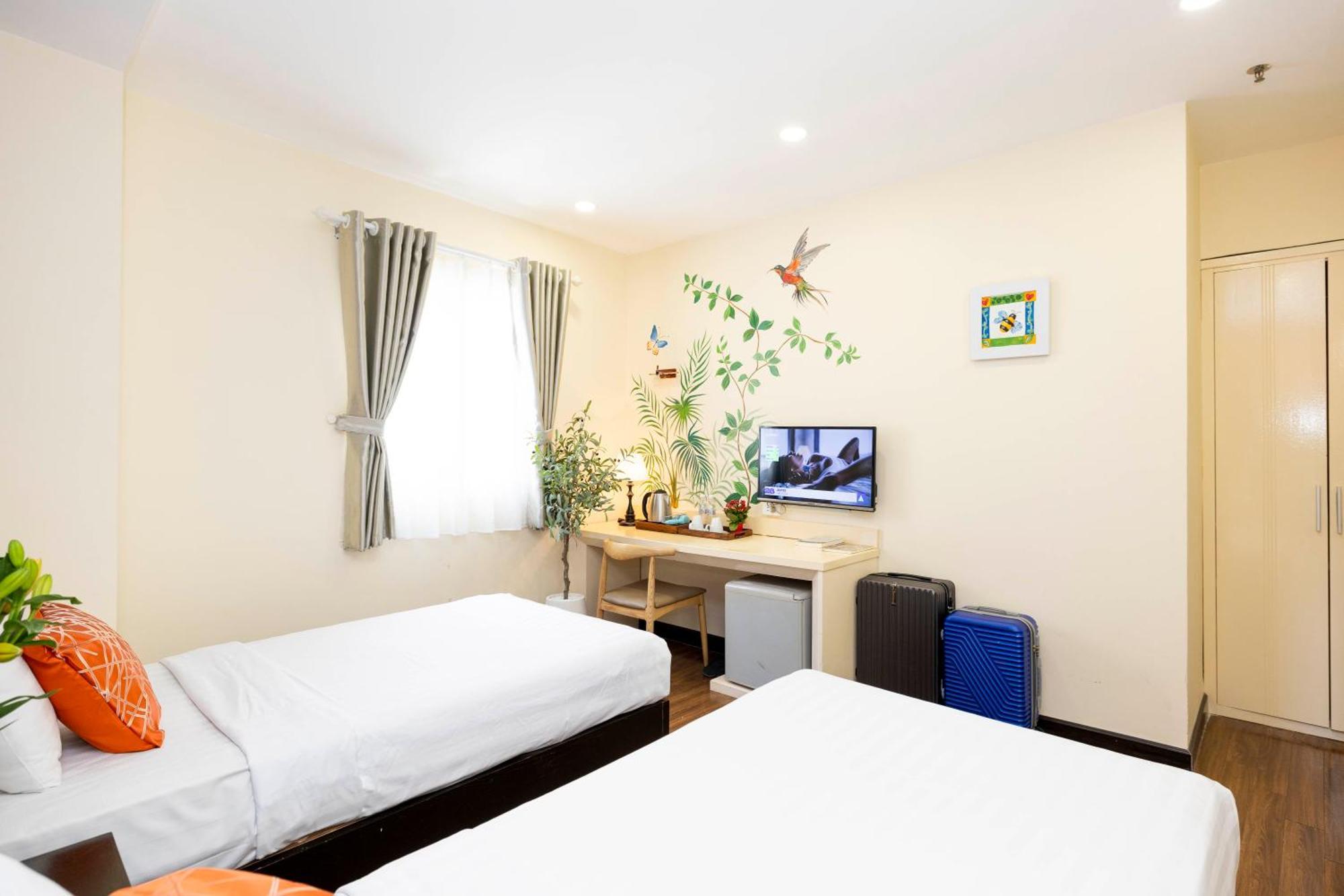 Asian Ruby & - 122f Bui Thi Xuan Street