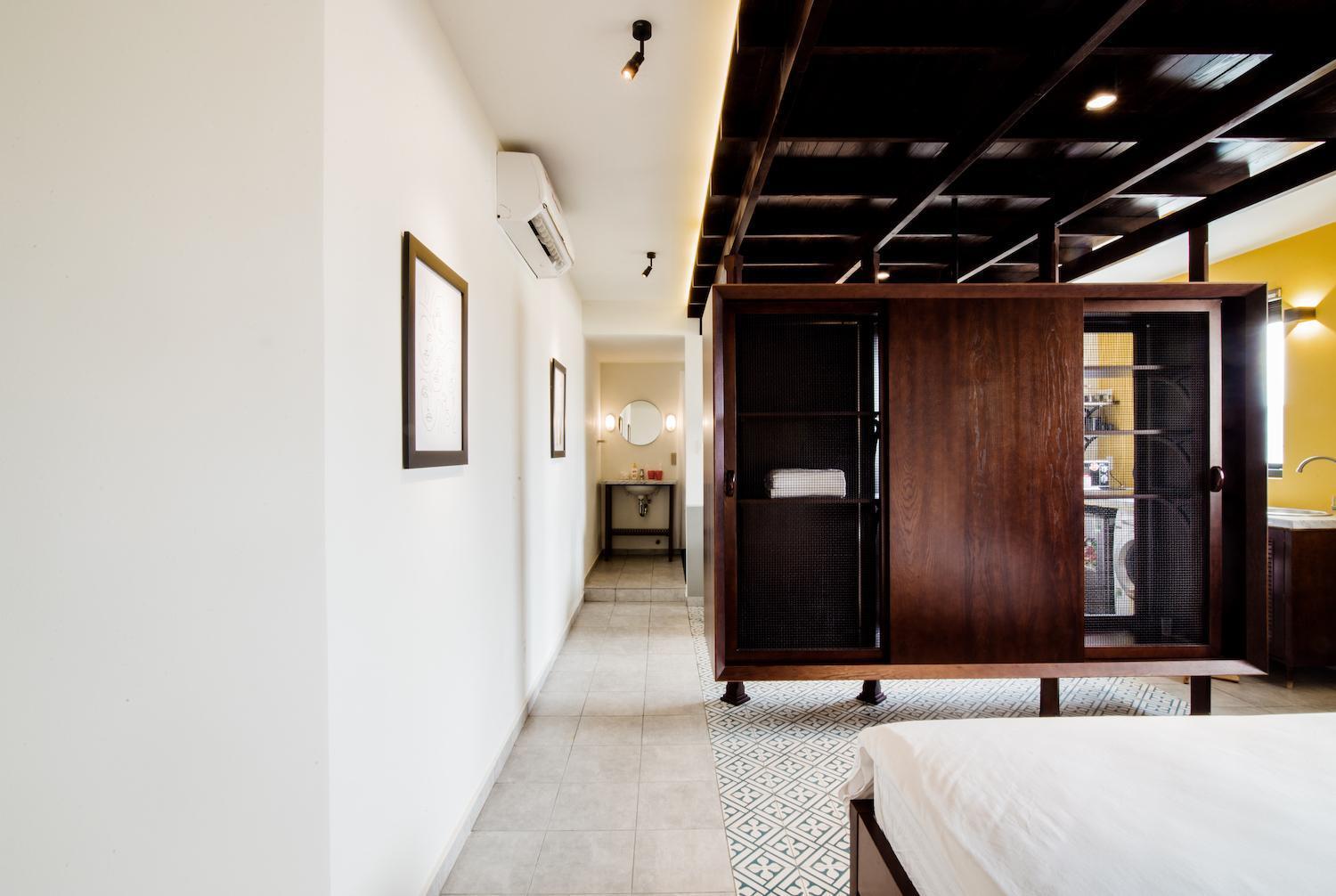 Circadian Tropical In Saigon Homestay *