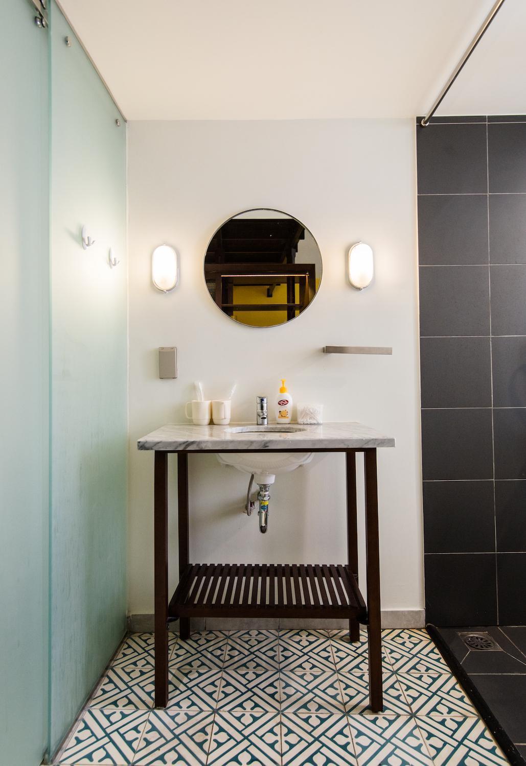 Circadian Tropical In Saigon Homestay