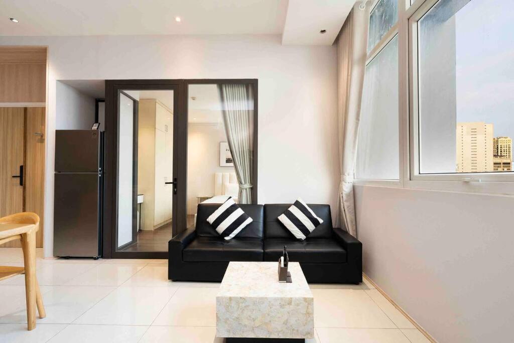 The Rixx Luxury At Ben Thanh With Pool And Gym Ho Chi Minh City
