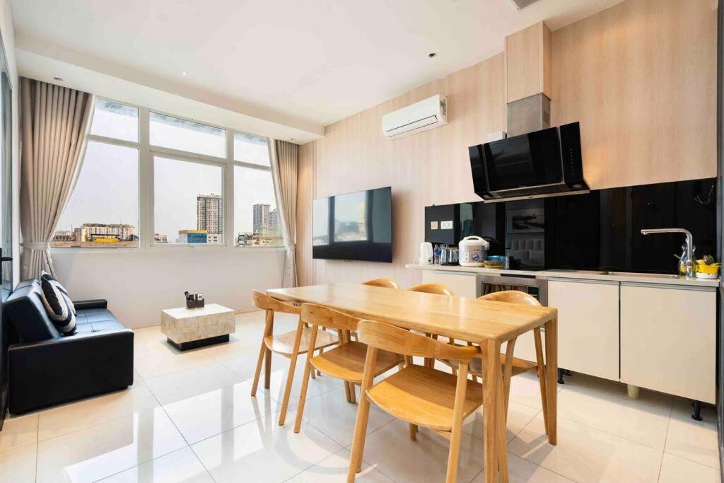 Apartment The Rixx Luxury At Ben Thanh With Pool And Gym