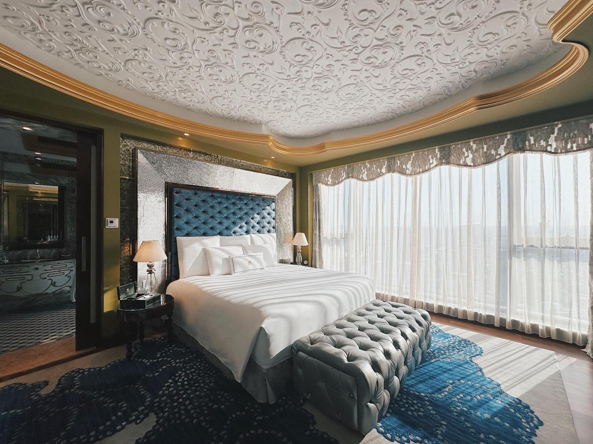 The Reverie Saigon Hotel 5*