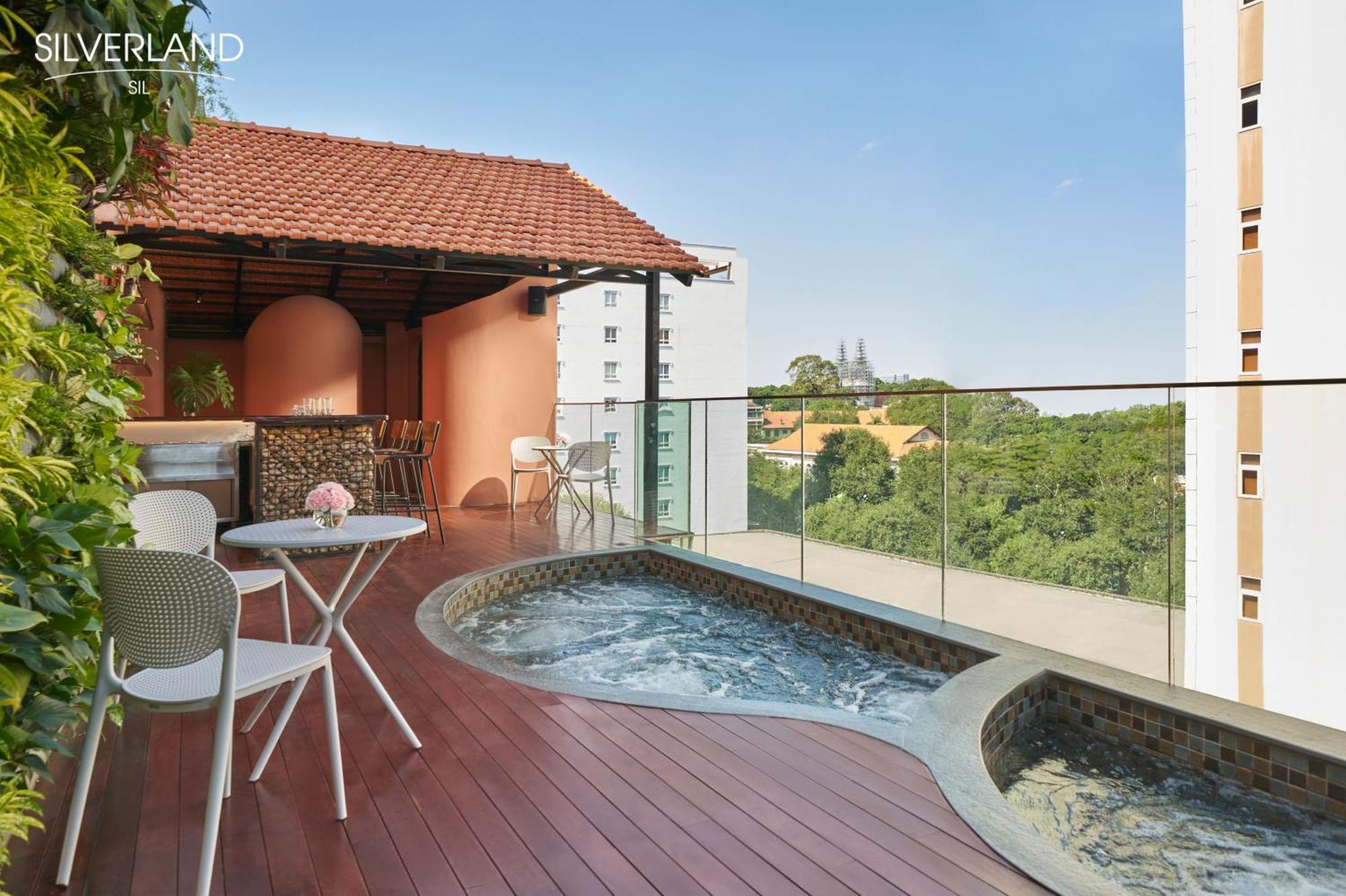 Silverland Sil Hotel 4*