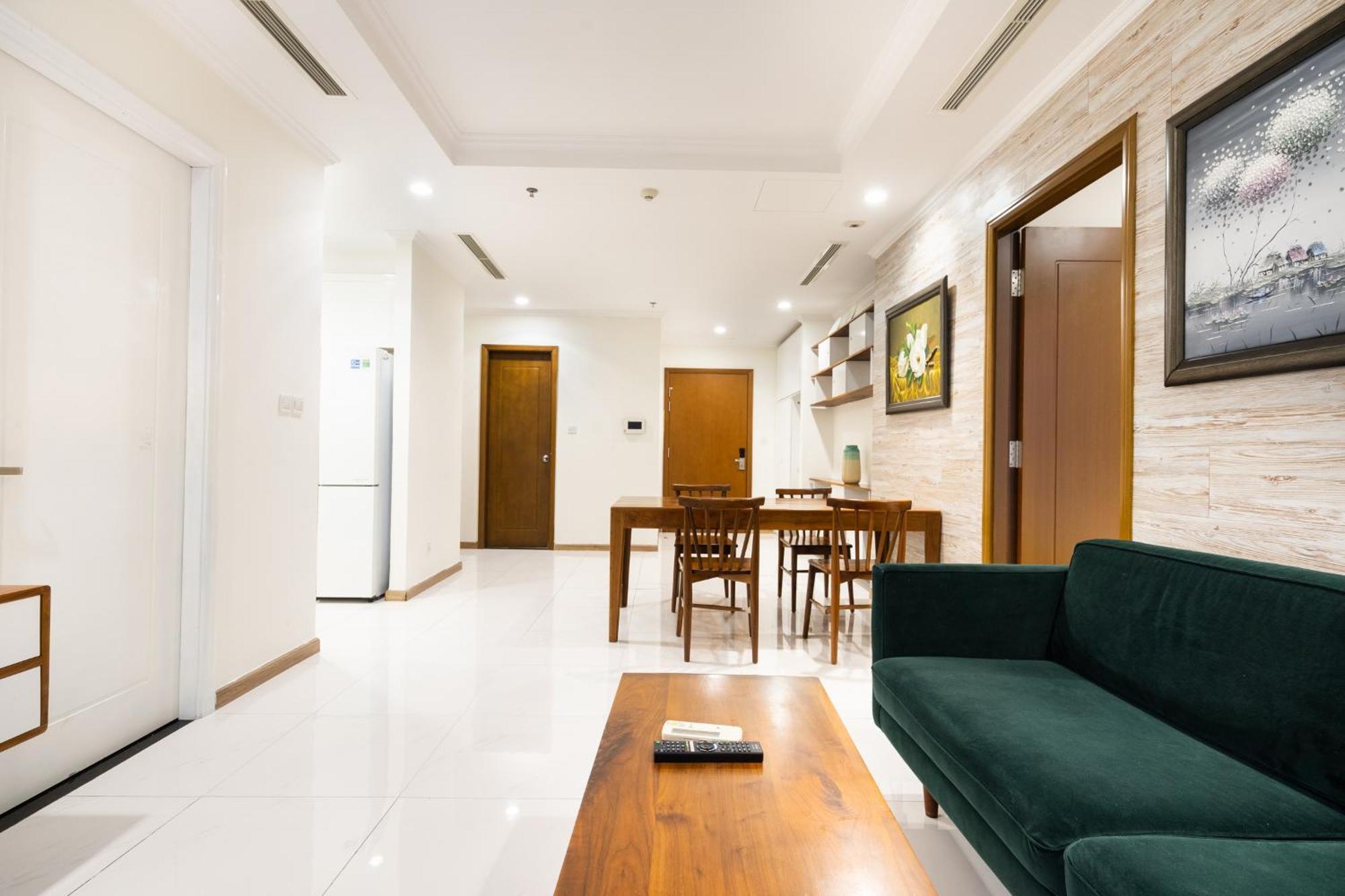 Căn hộ Vinhomes Park - Serviced Ltd