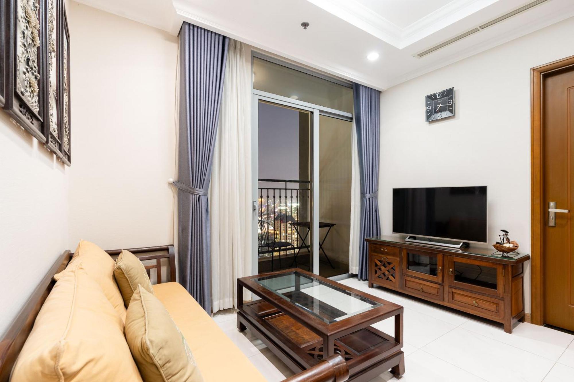Vinhomes Park - Serviced Ltd Căn hộ *