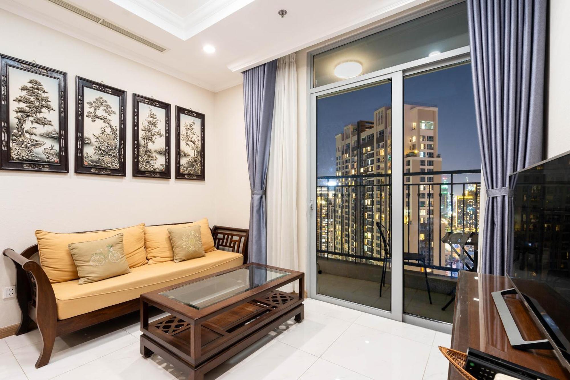 Vinhomes Park - Serviced Ltd *