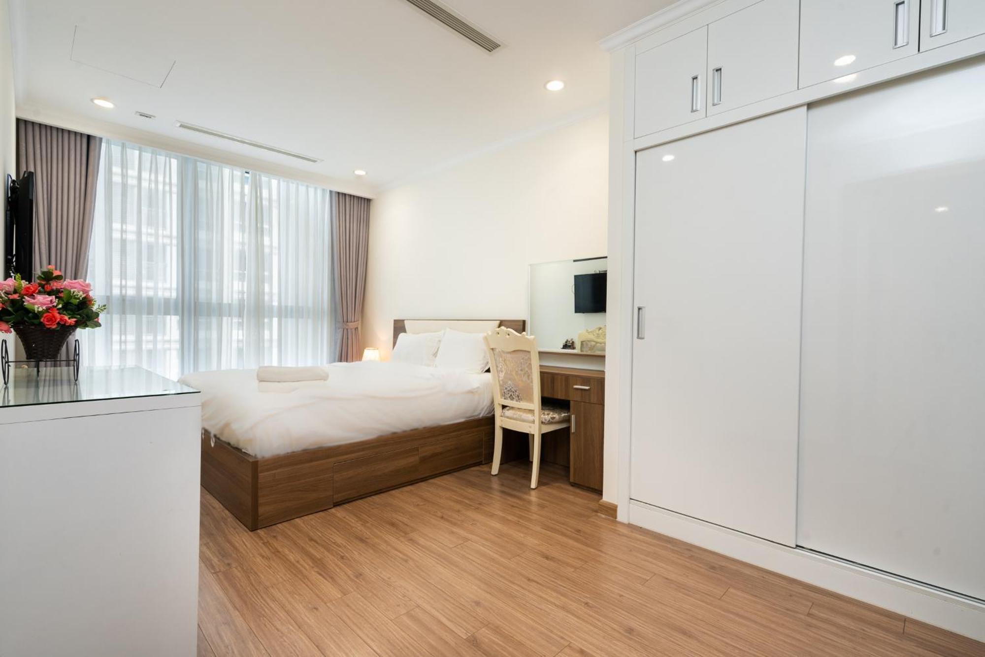 Vinhomes Park - Serviced Ltd *