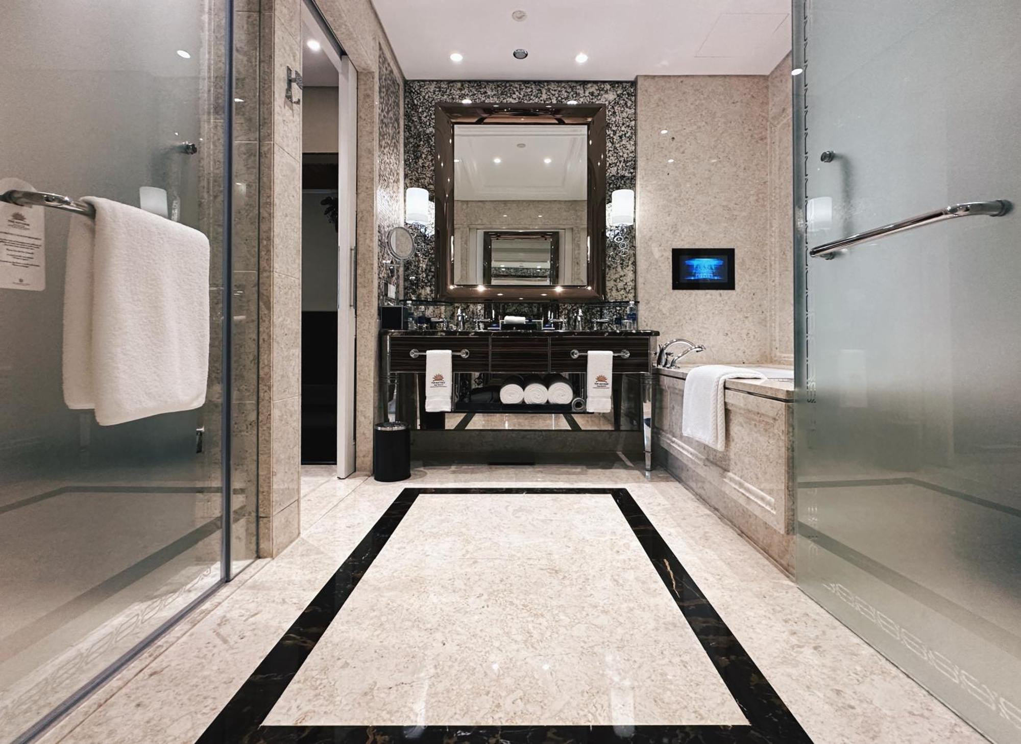 The Reverie Saigon Hotel 5*