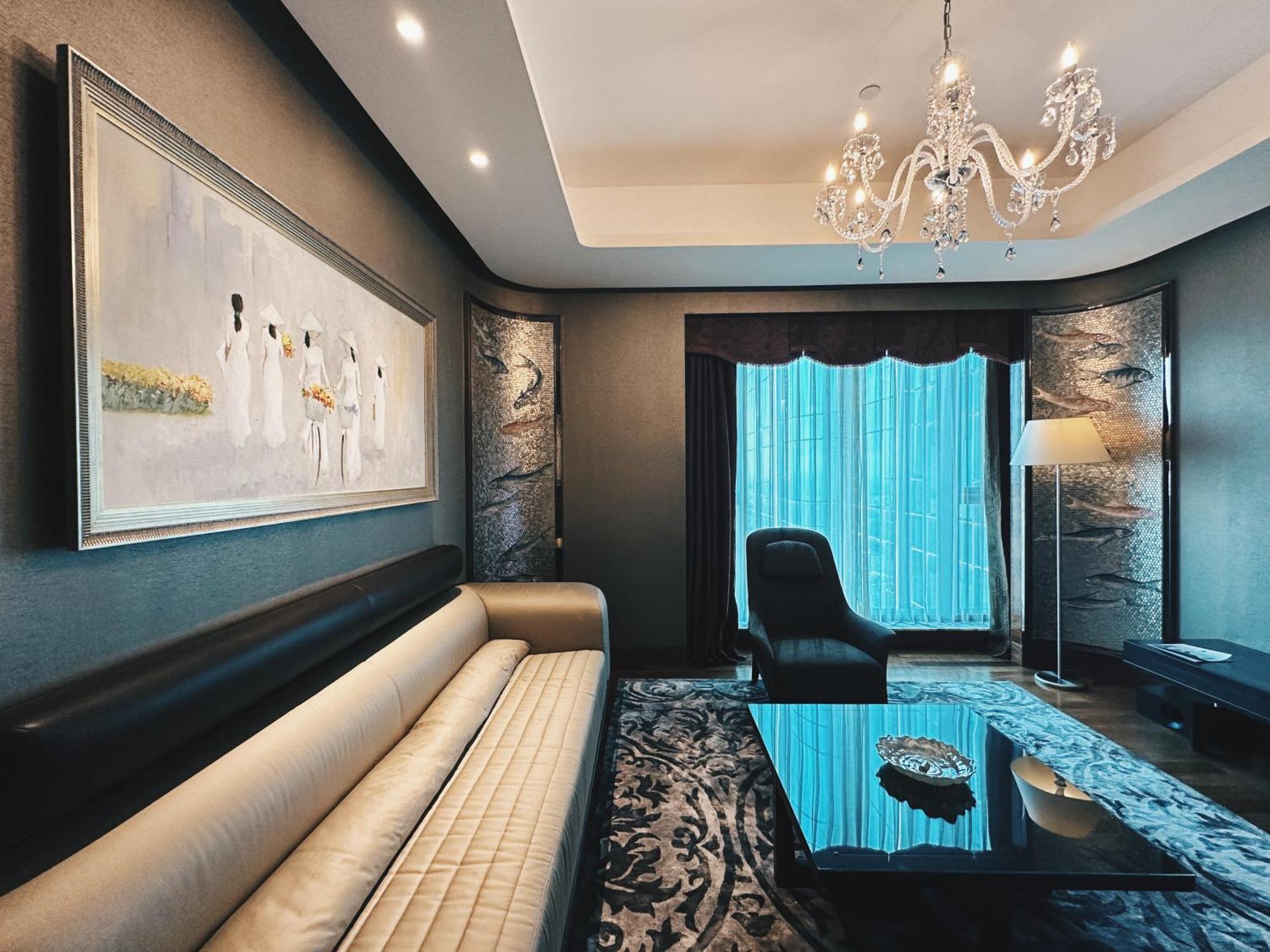 Hotel The Reverie Saigon 5*